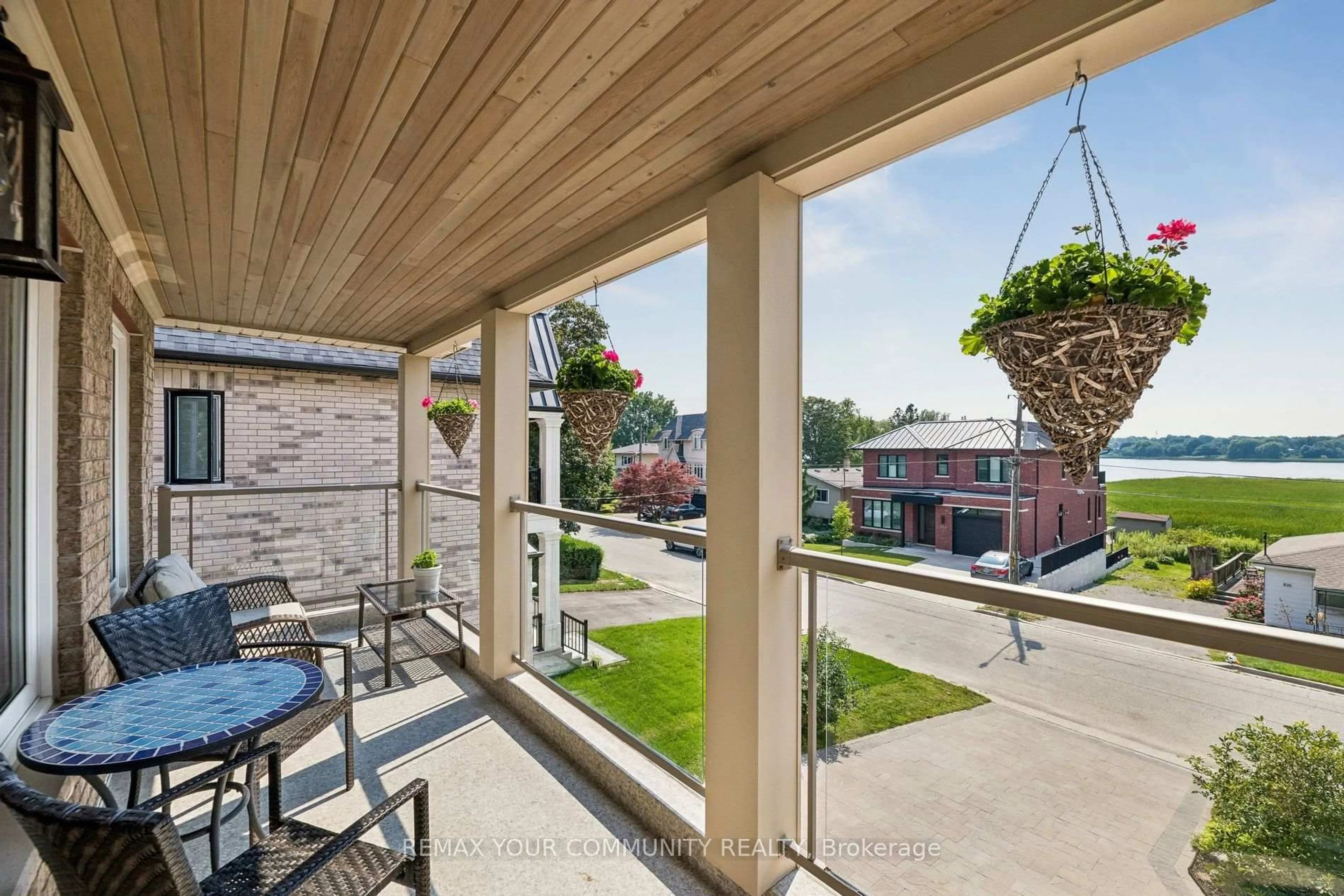 Patio, unknown for 815 Fairview Ave, Pickering Ontario L1W 1M7