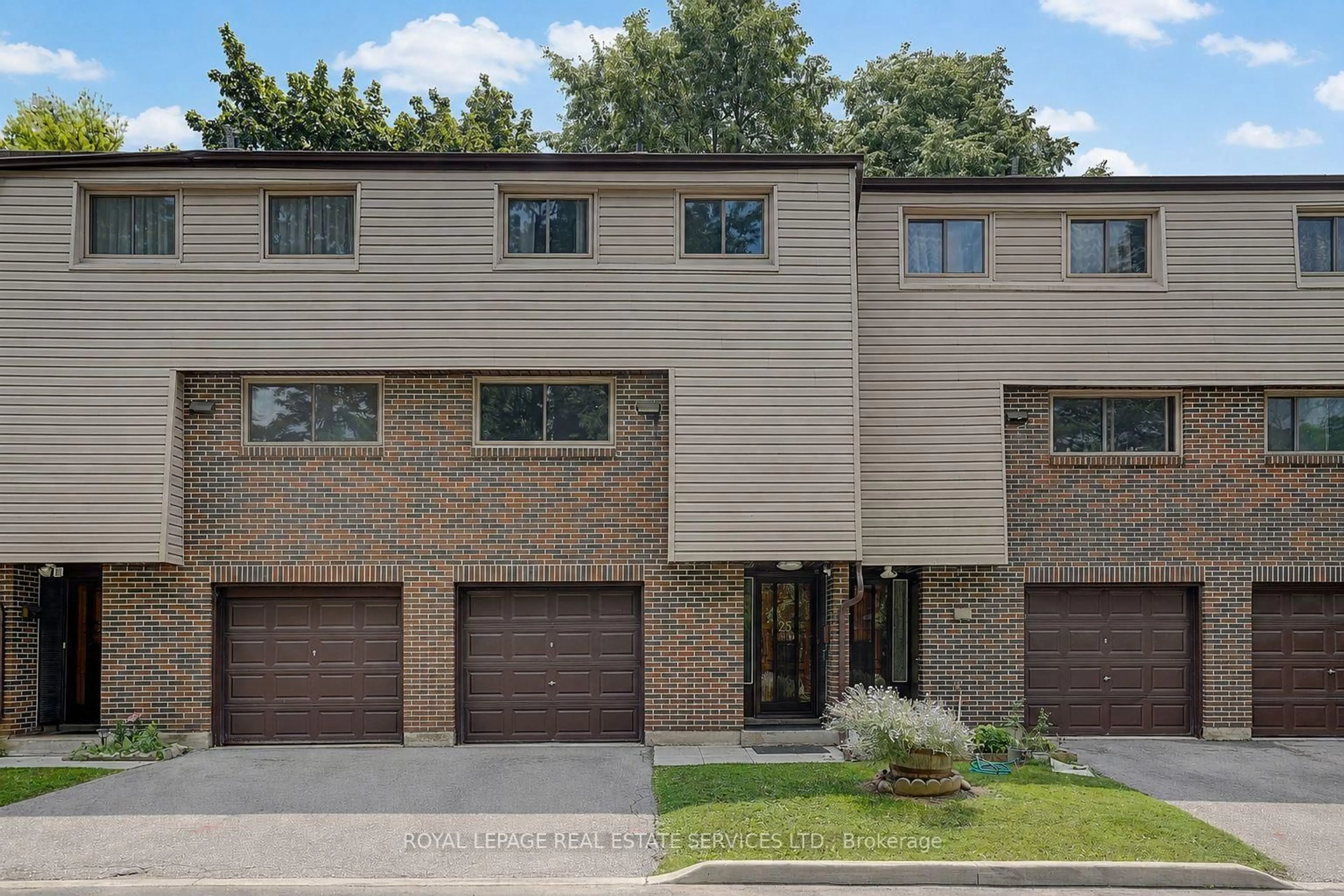 Home with brick exterior material, street for 2020 Pharmacy Ave #23, Toronto Ontario M1T 1H8