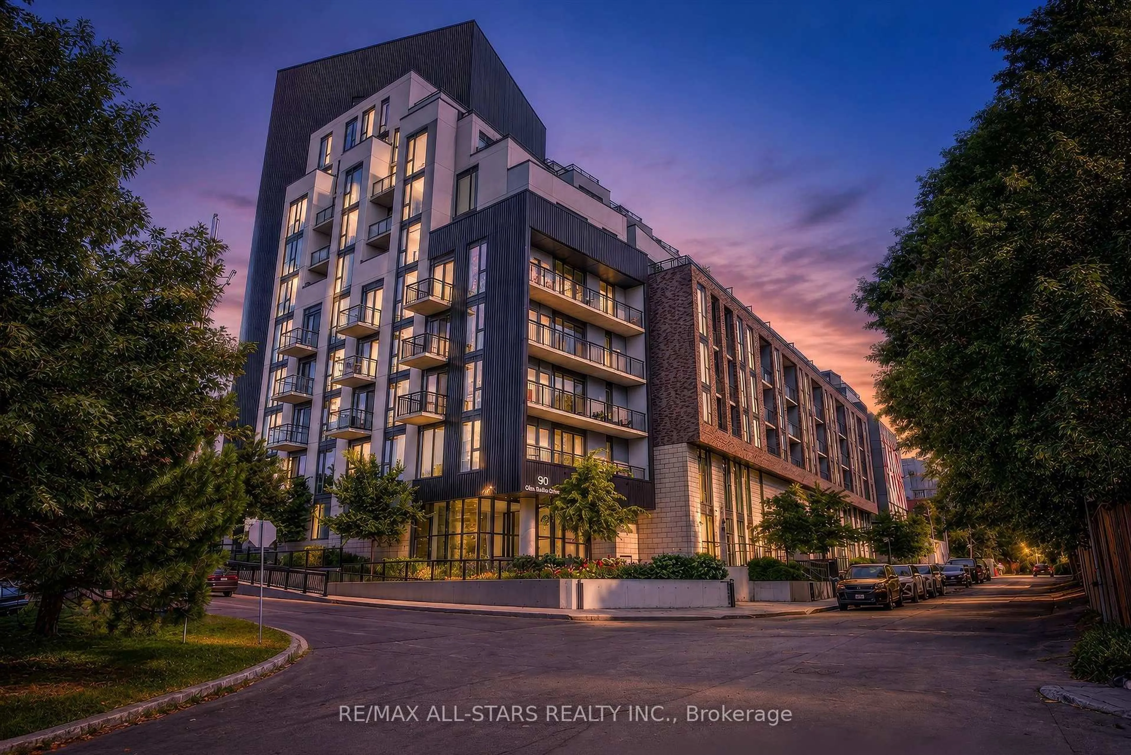 A pic from outside/outdoor area/front of a property/back of a property/a pic from drone, building for 90 Glen Everest Rd #309, Toronto Ontario M1N 0C3