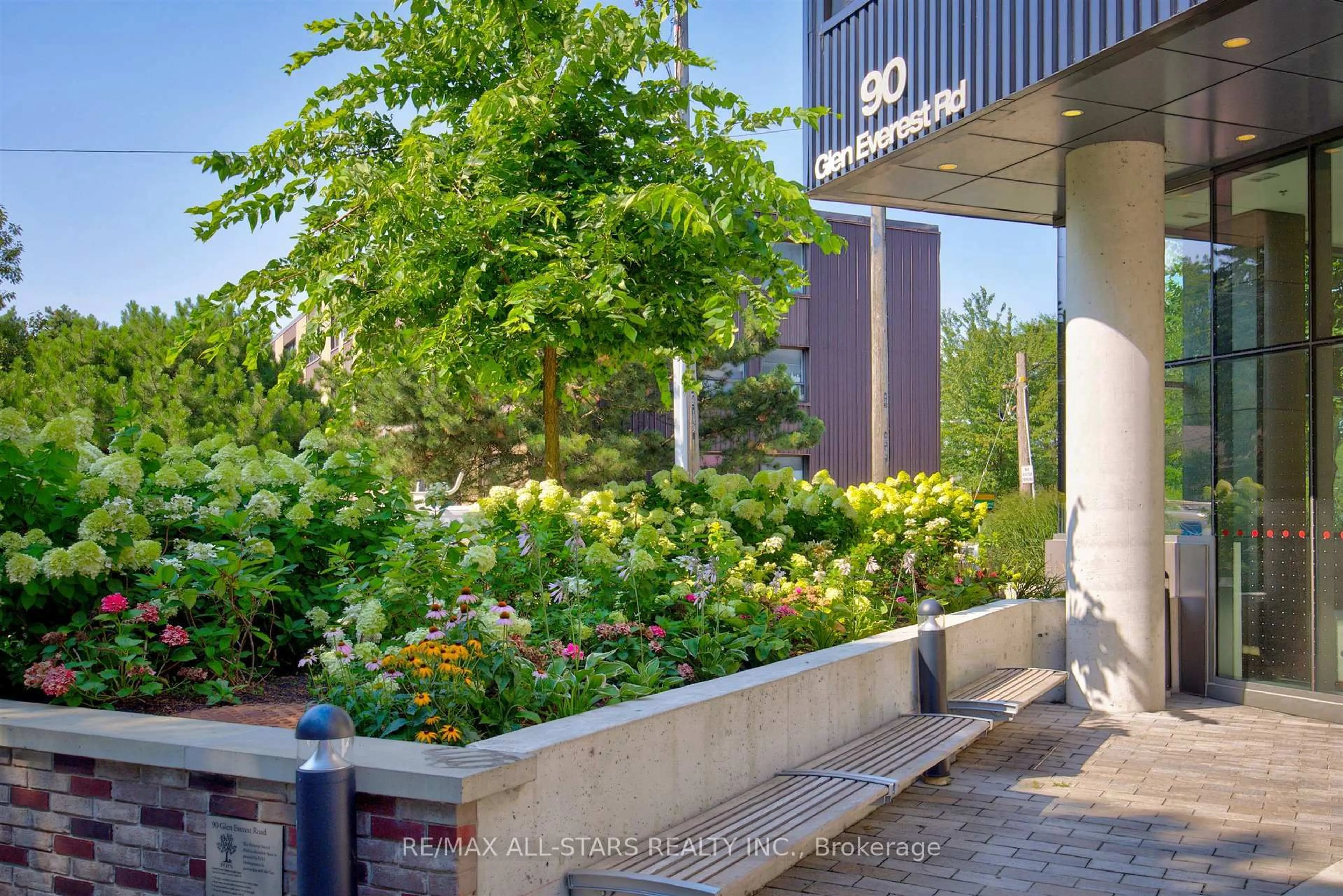 Patio, street for 90 Glen Everest Rd #309, Toronto Ontario M1N 0C3