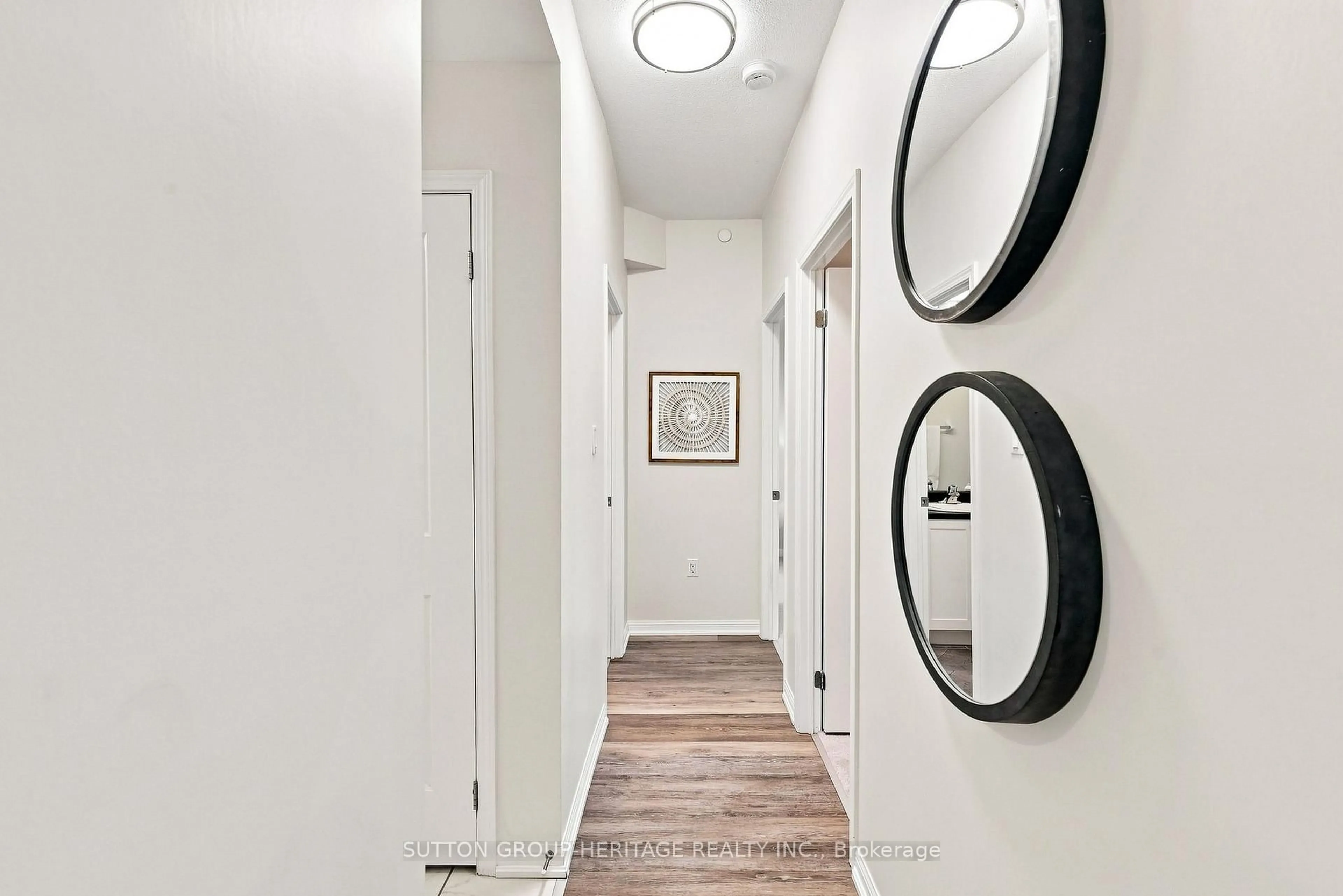 Indoor entryway for 84 Aspen Springs Dr #108, Clarington Ontario L1C 0V3