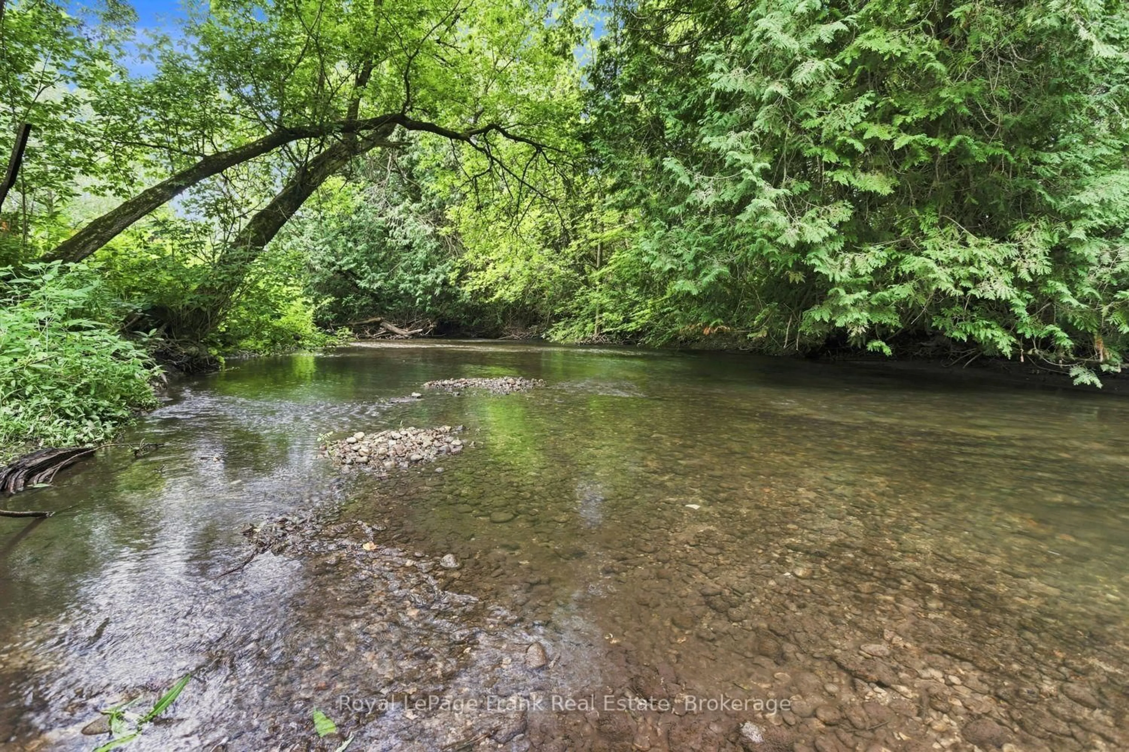Blurry image for 5080 Bowmanville Ave, Clarington Ontario L1C 6W6
