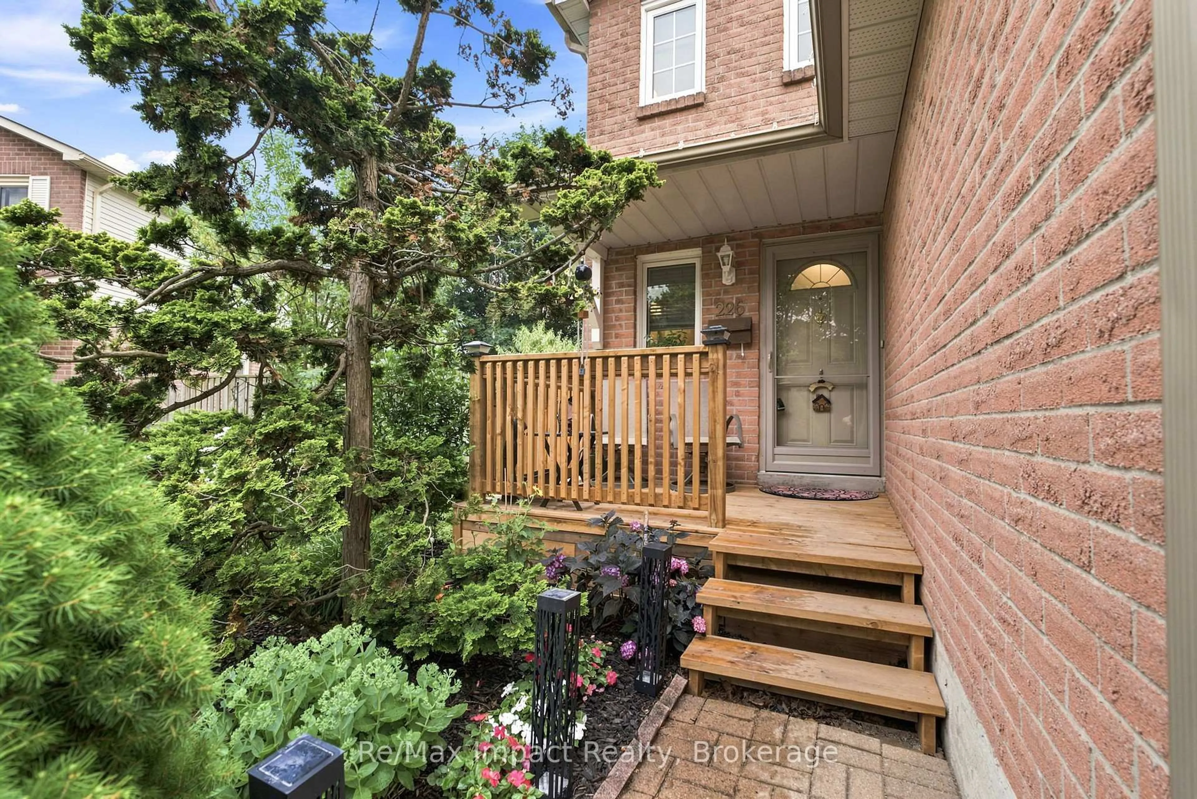 Unknown for 226 Rands Rd, Ajax Ontario L1S 3Y5