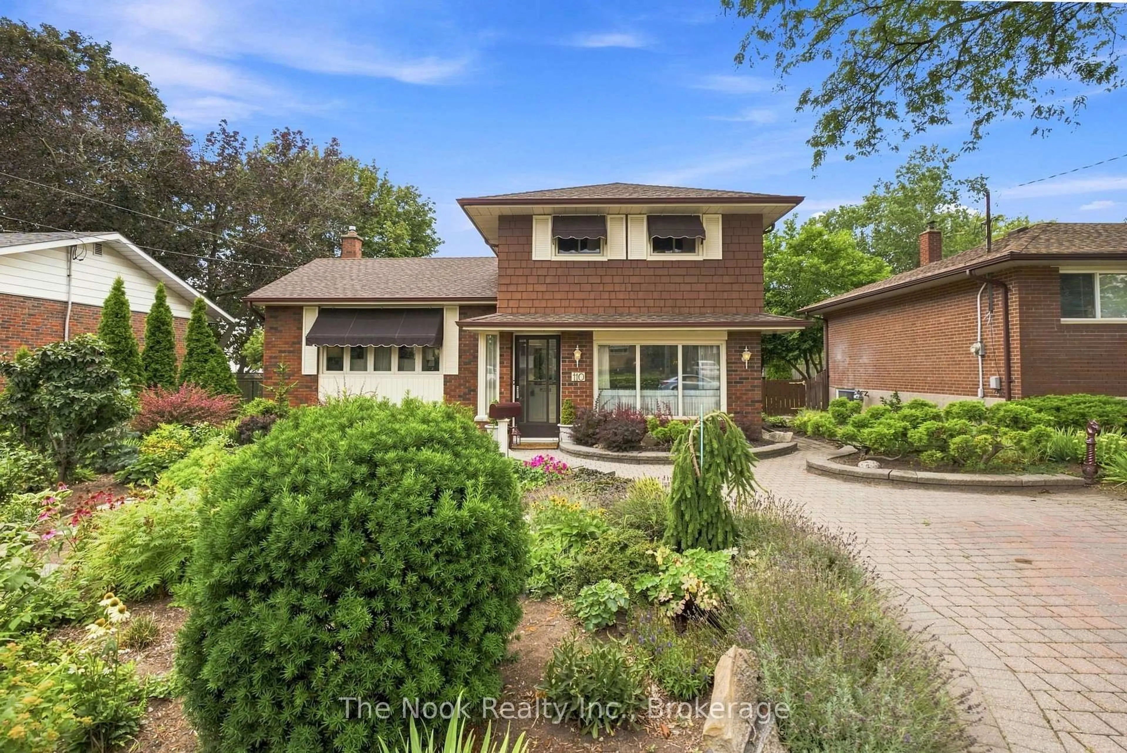 Home with brick exterior material, street for 110 Bowman Ave, Whitby Ontario L1N 3T6