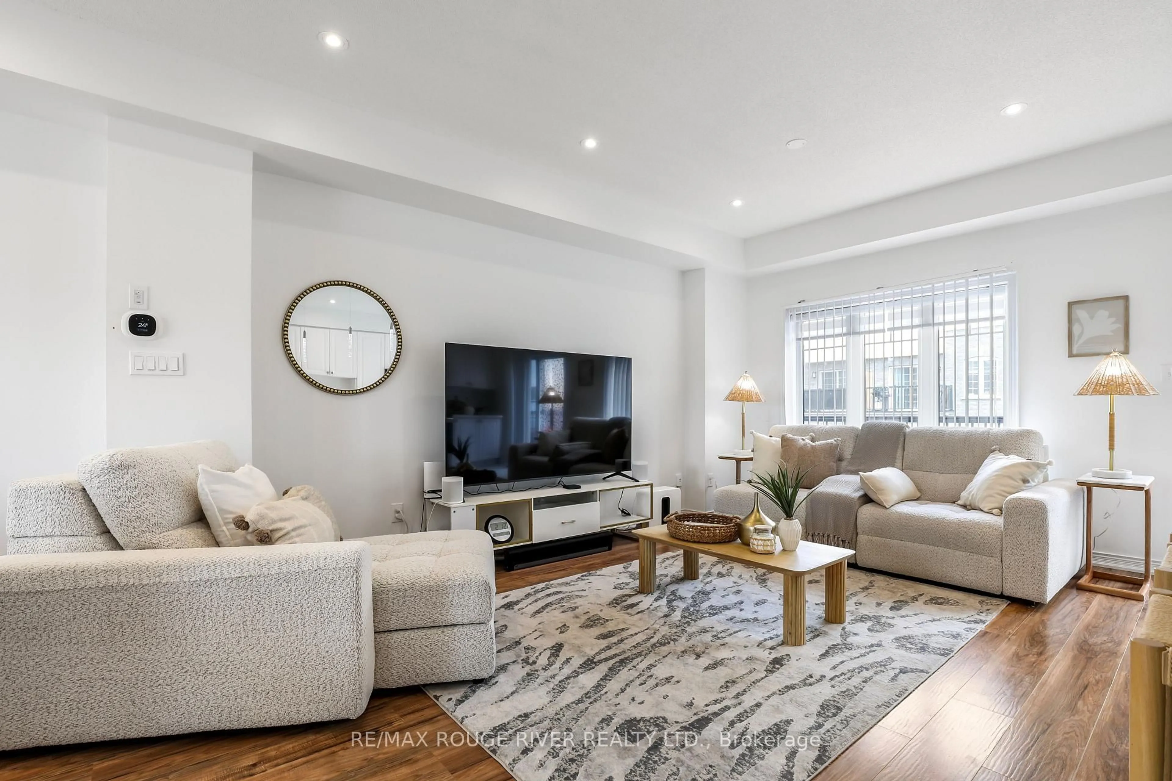 Living room with furniture, unknown for 17 Devineridge Ave, Ajax Ontario L1Z 0T1