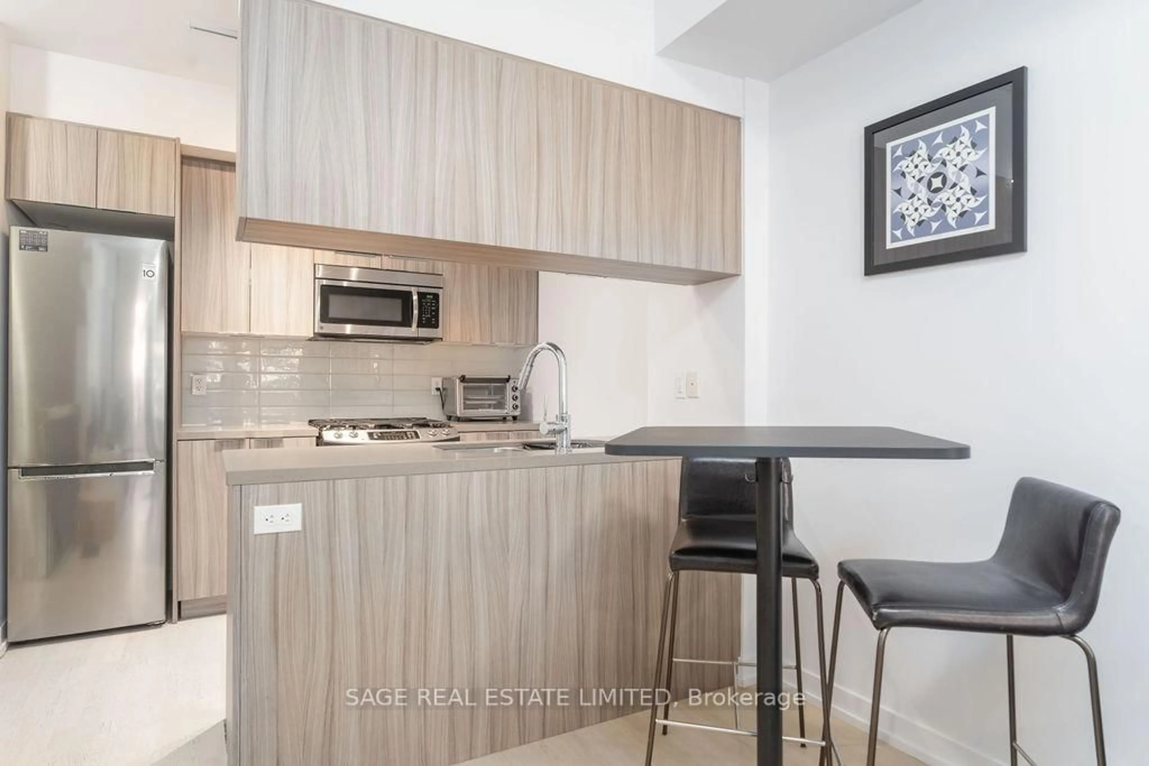 Standard kitchen, unknown for 150 Broadview Ave #Th3, Toronto Ontario M4M 0A9