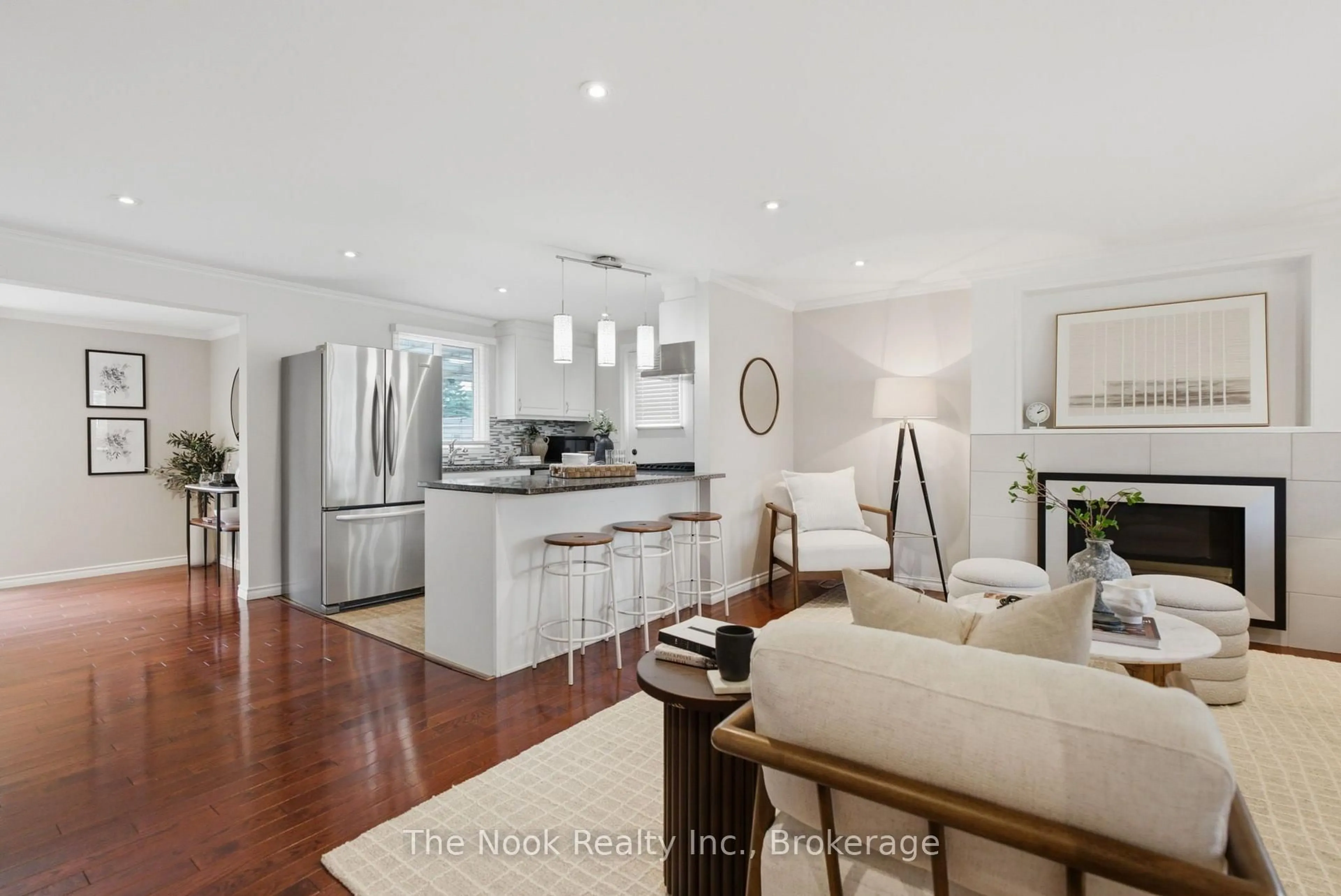 Open concept kitchen, unknown for 7 Pineridge Cres, Clarington Ontario L1B 1B9