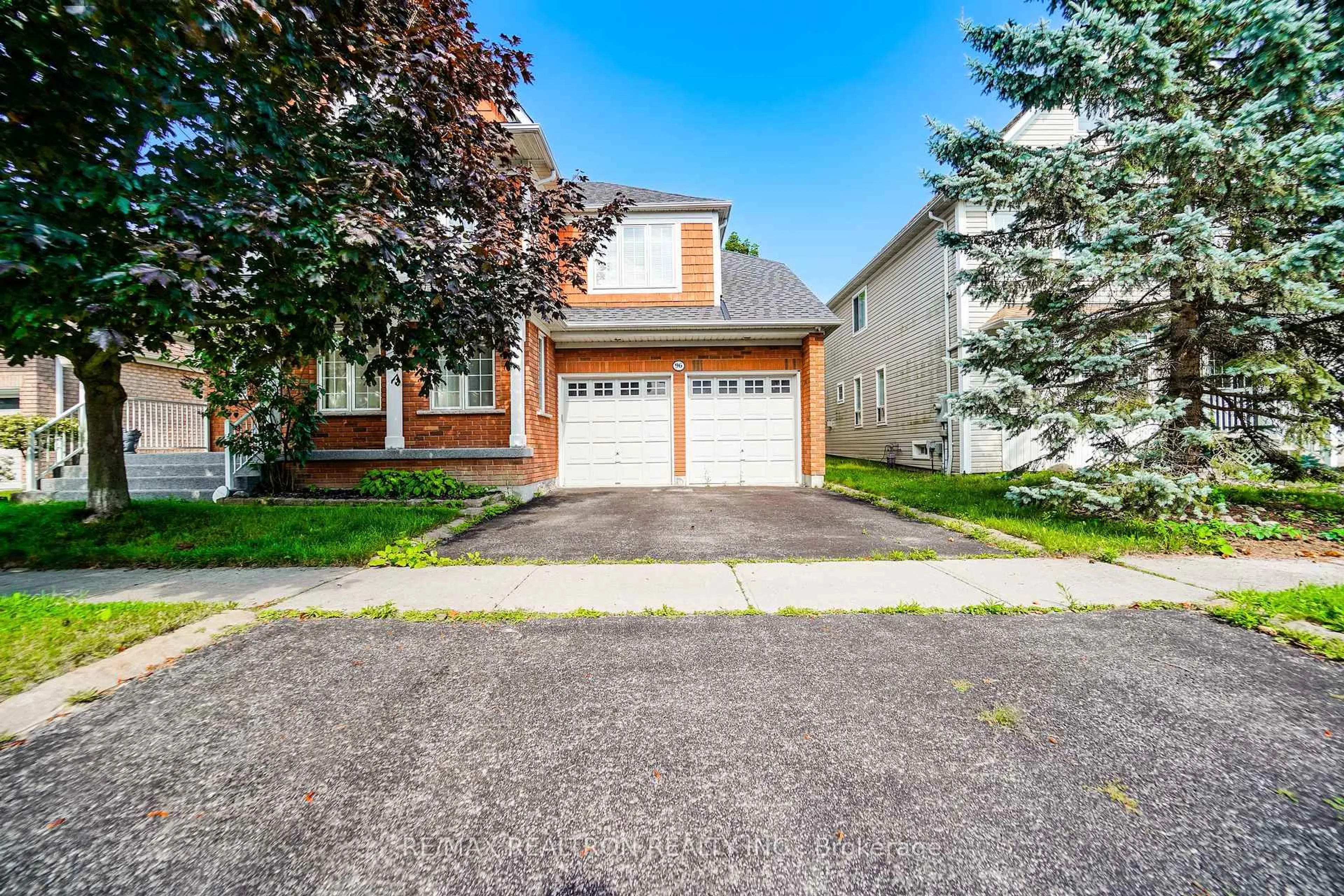Unknown for 96 Hoile Dr, Ajax Ontario L1Z 1N4