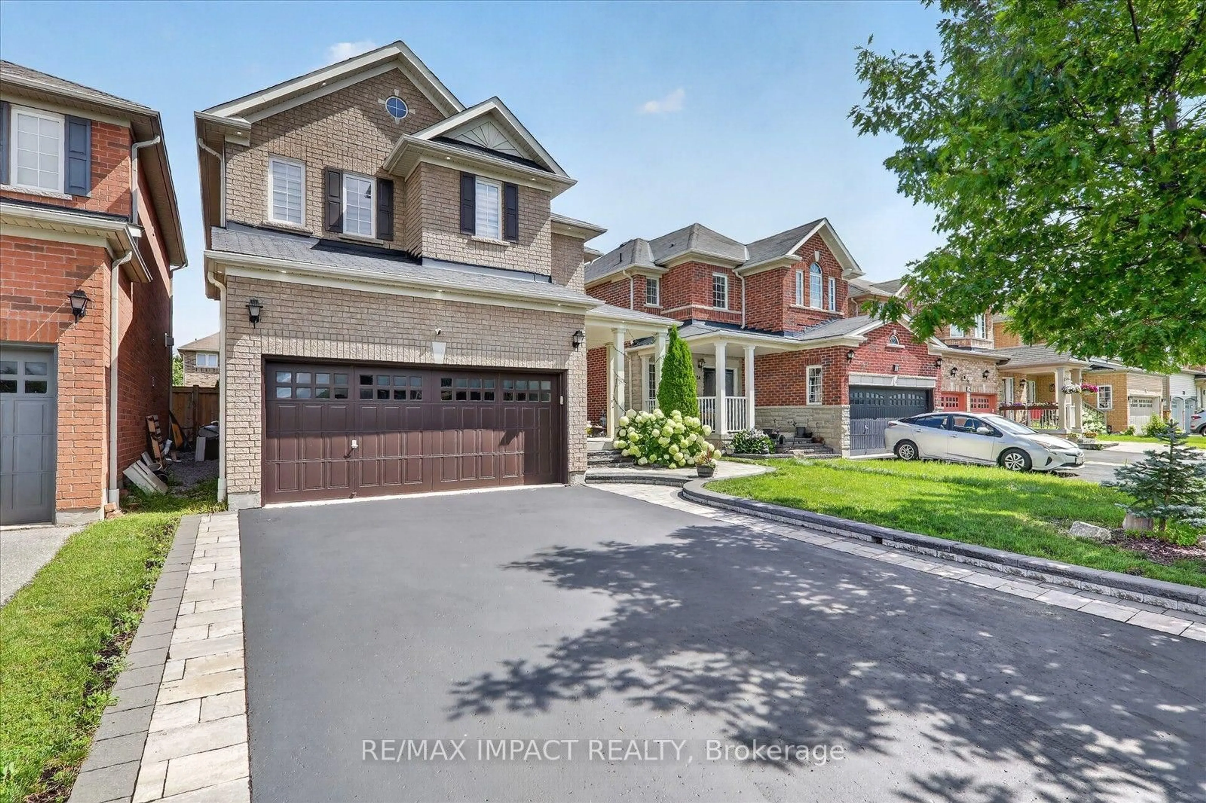 Home with brick exterior material, street for 22 Canary St, Whitby Ontario L1R 0K2