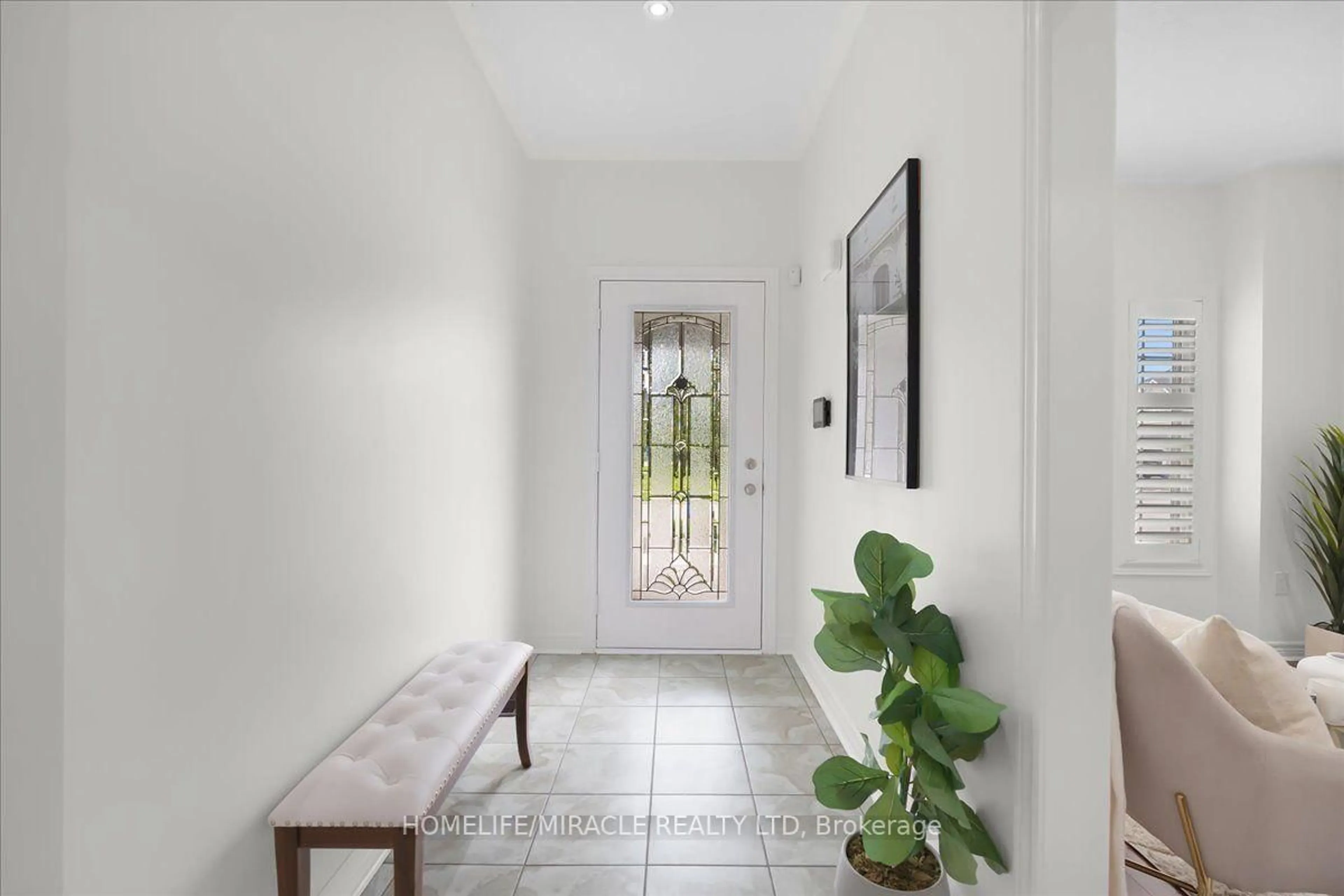 Indoor entryway for 141 Atherton Ave, Ajax Ontario L1T 0L5