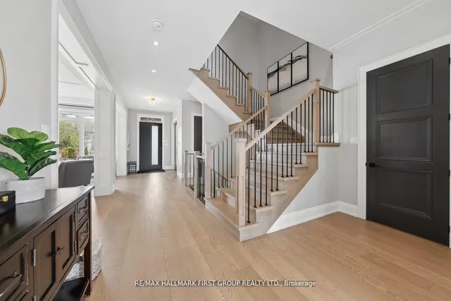 506 Rougemount Dr, Pickering 4