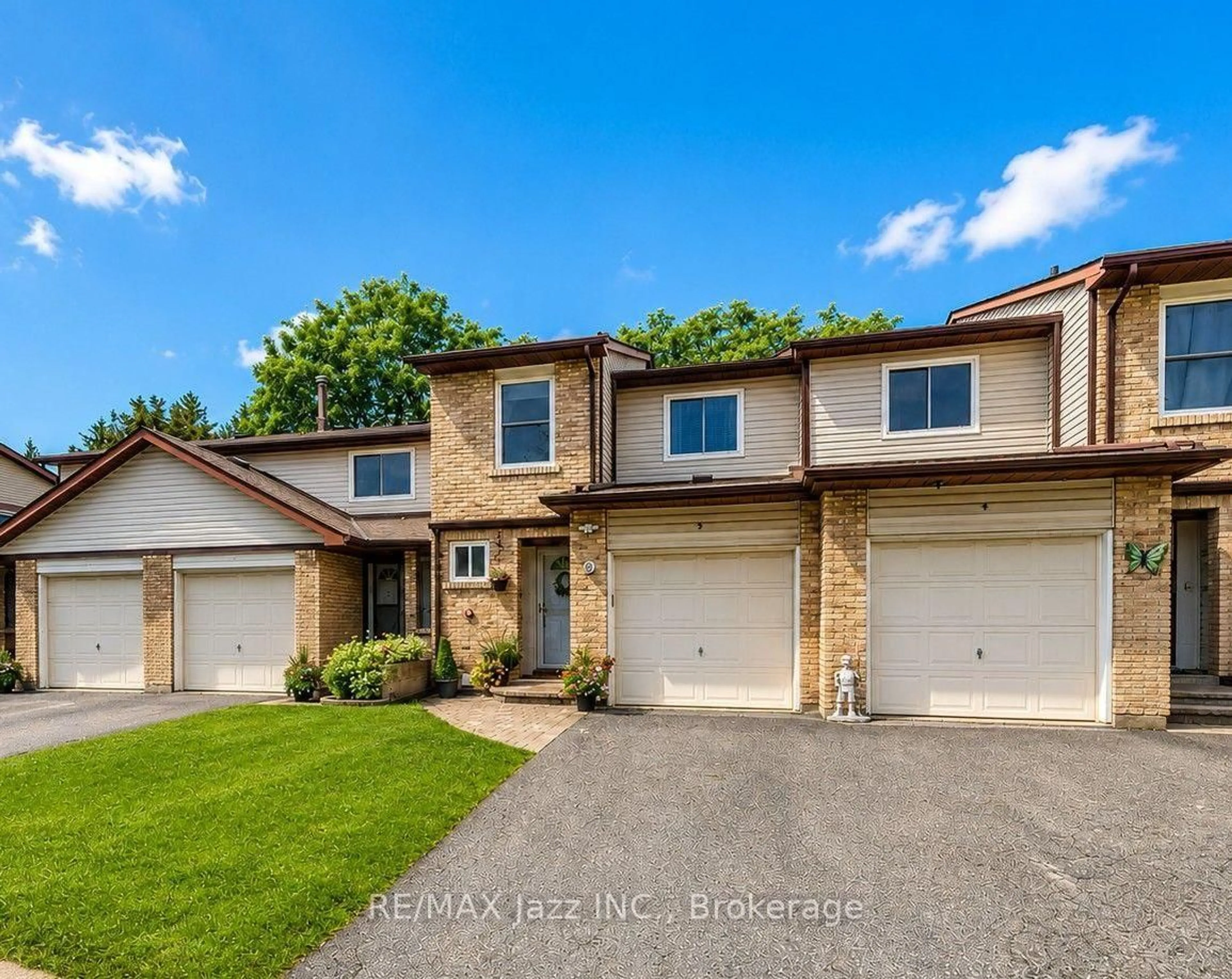 Unknown for 1330 Trowbridge Dr #3, Oshawa Ontario L1G 7L1