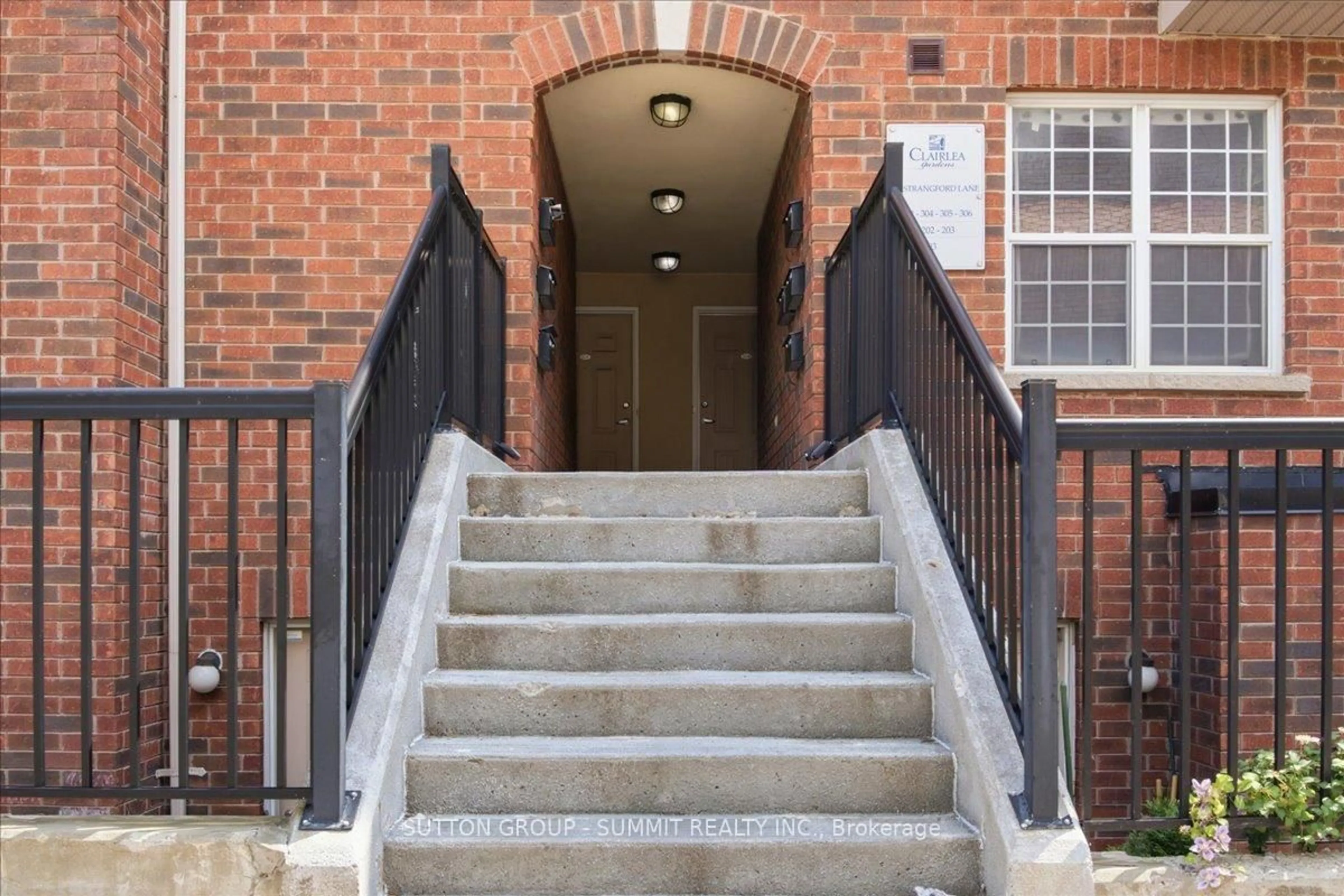 Stairs for 25 Strangford Lane #201, Toronto Ontario M1L 0E5