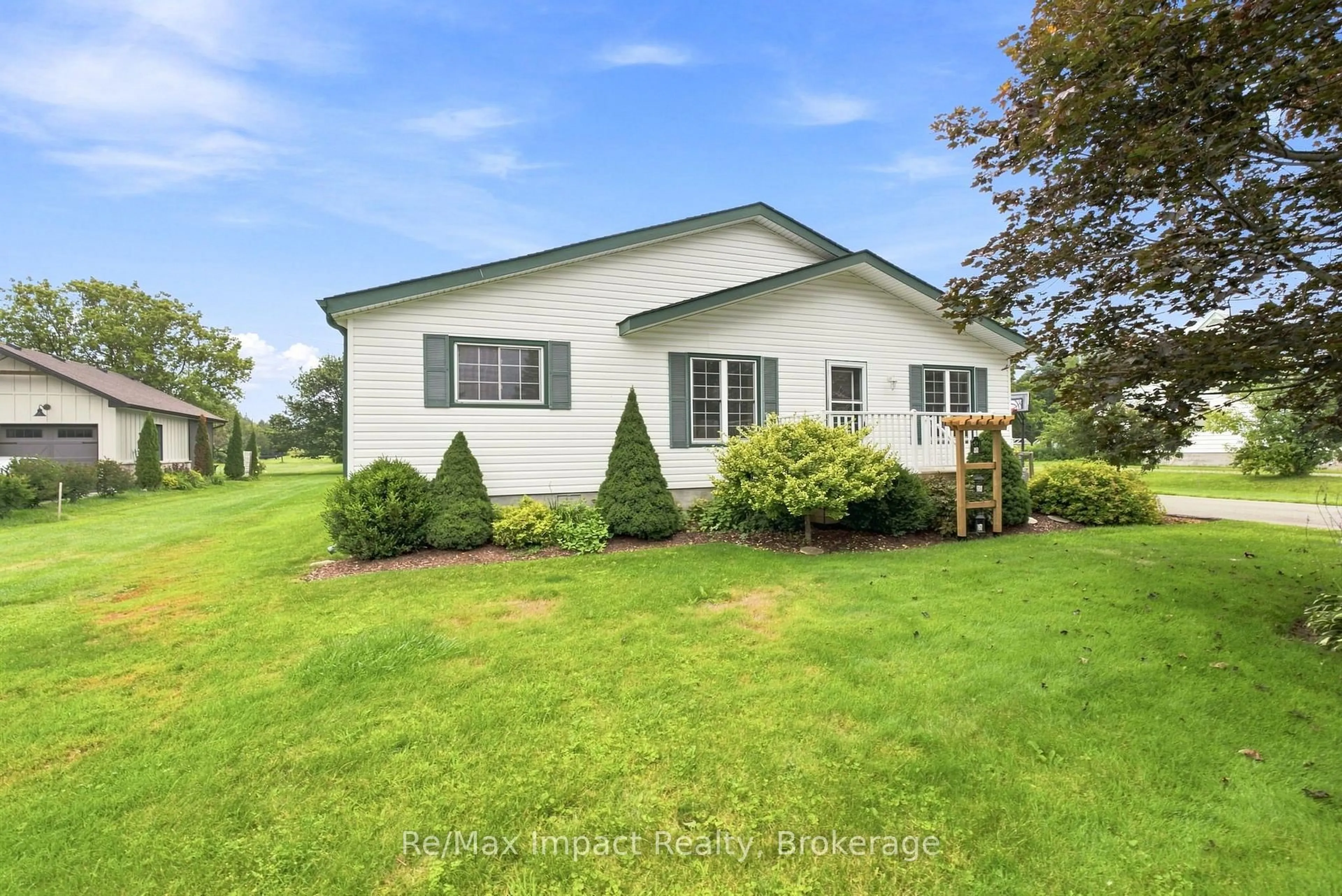 A pic from outside/outdoor area/front of a property/back of a property/a pic from drone, unknown for 2347 Hancock Rd, Clarington Ontario L1E 2M3