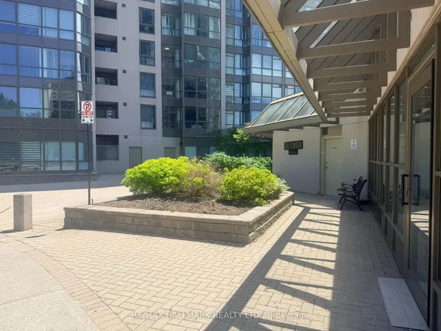 3231 Eglinton Ave #1105, Toronto 3
