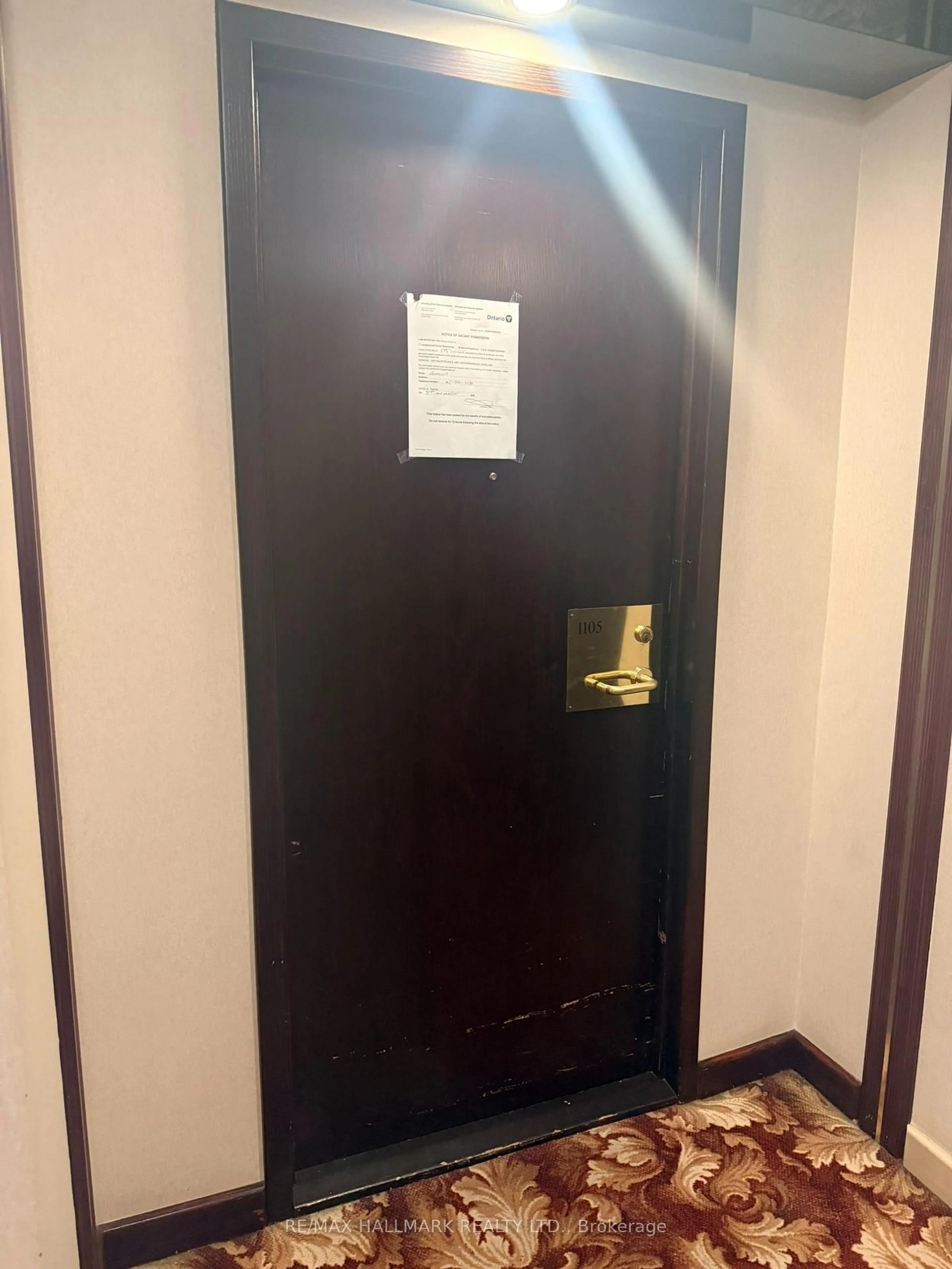 Indoor foyer for 3231 Eglinton Ave #1105, Toronto Ontario M1J 3N5