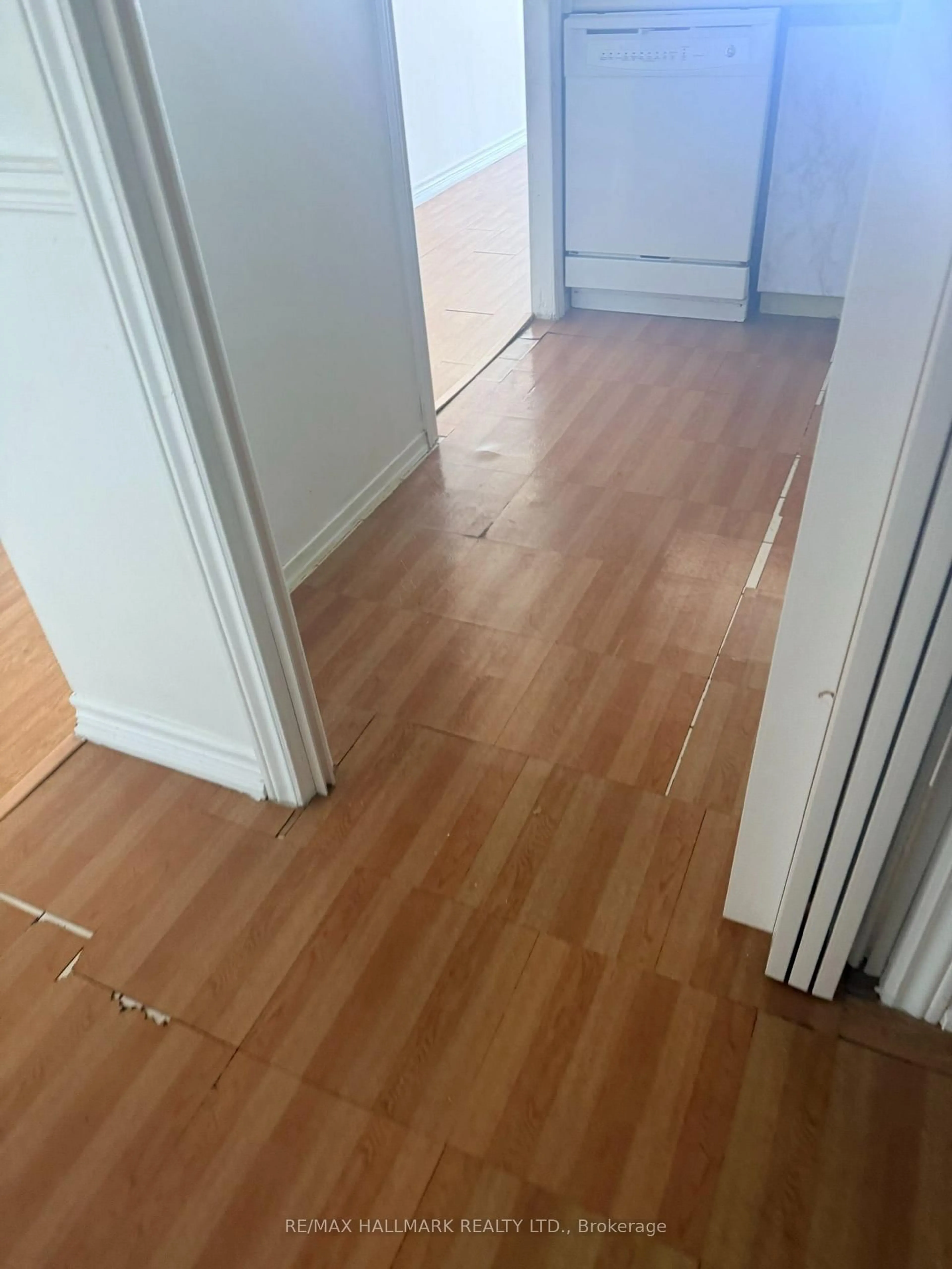 A pic of a room for 3231 Eglinton Ave #1105, Toronto Ontario M1J 3N5