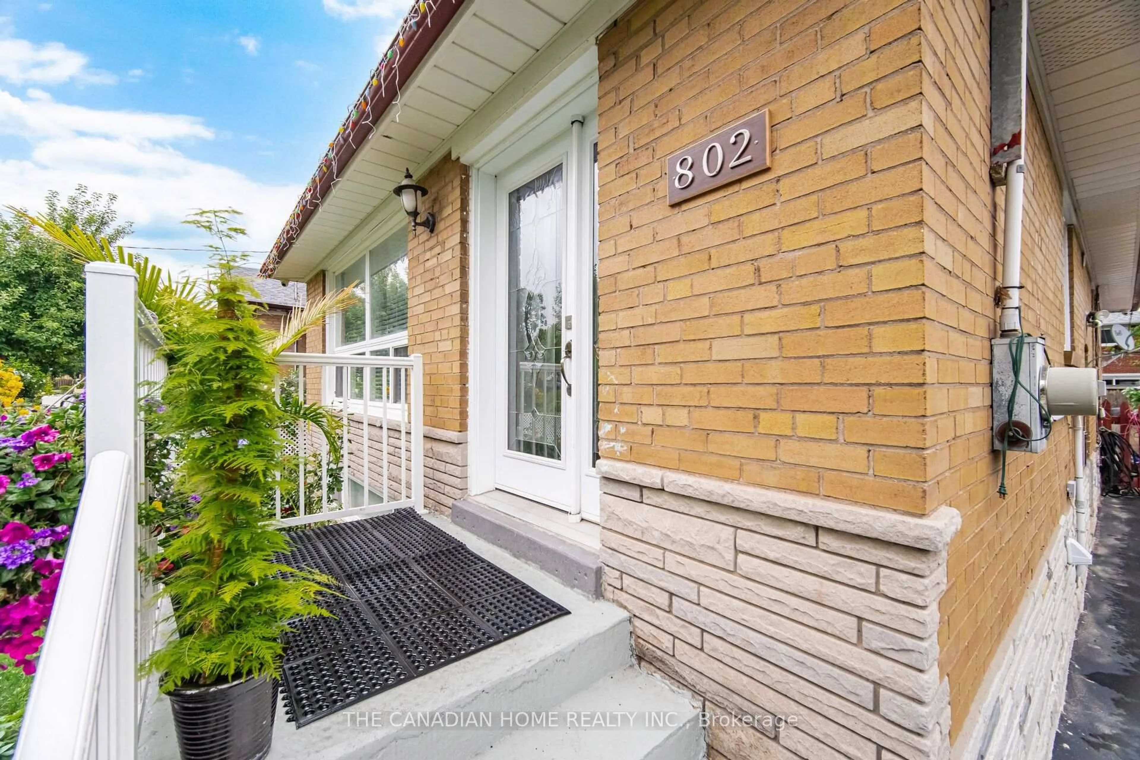 Home with brick exterior material, street for 802 Brimorton Dr, Toronto Ontario M1G 2S9
