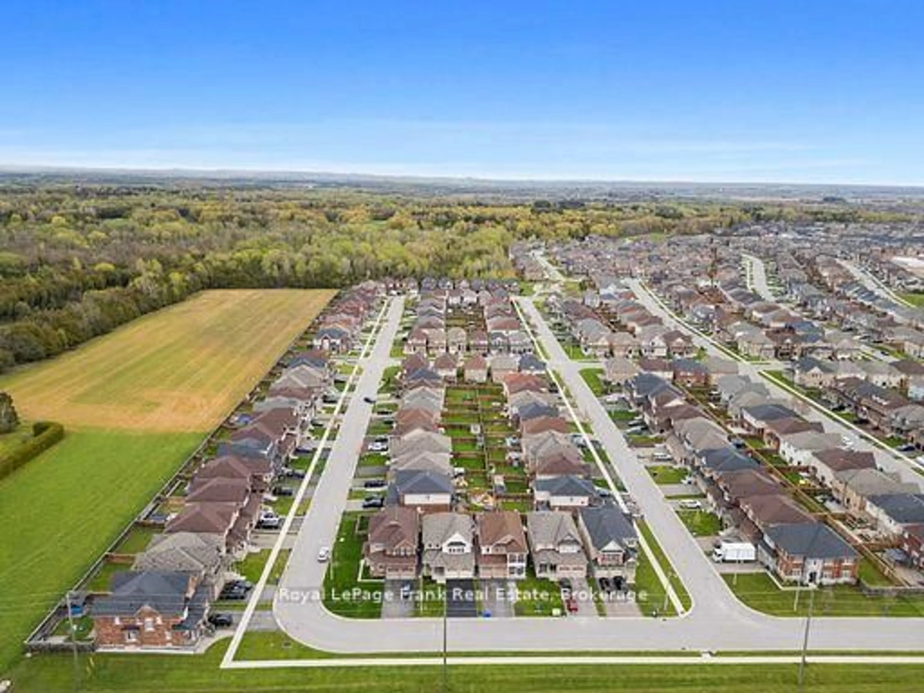 A pic from outside/outdoor area/front of a property/back of a property/a pic from drone, street for 144 Bruce Cameron Dr, Clarington Ontario L1C 0W3