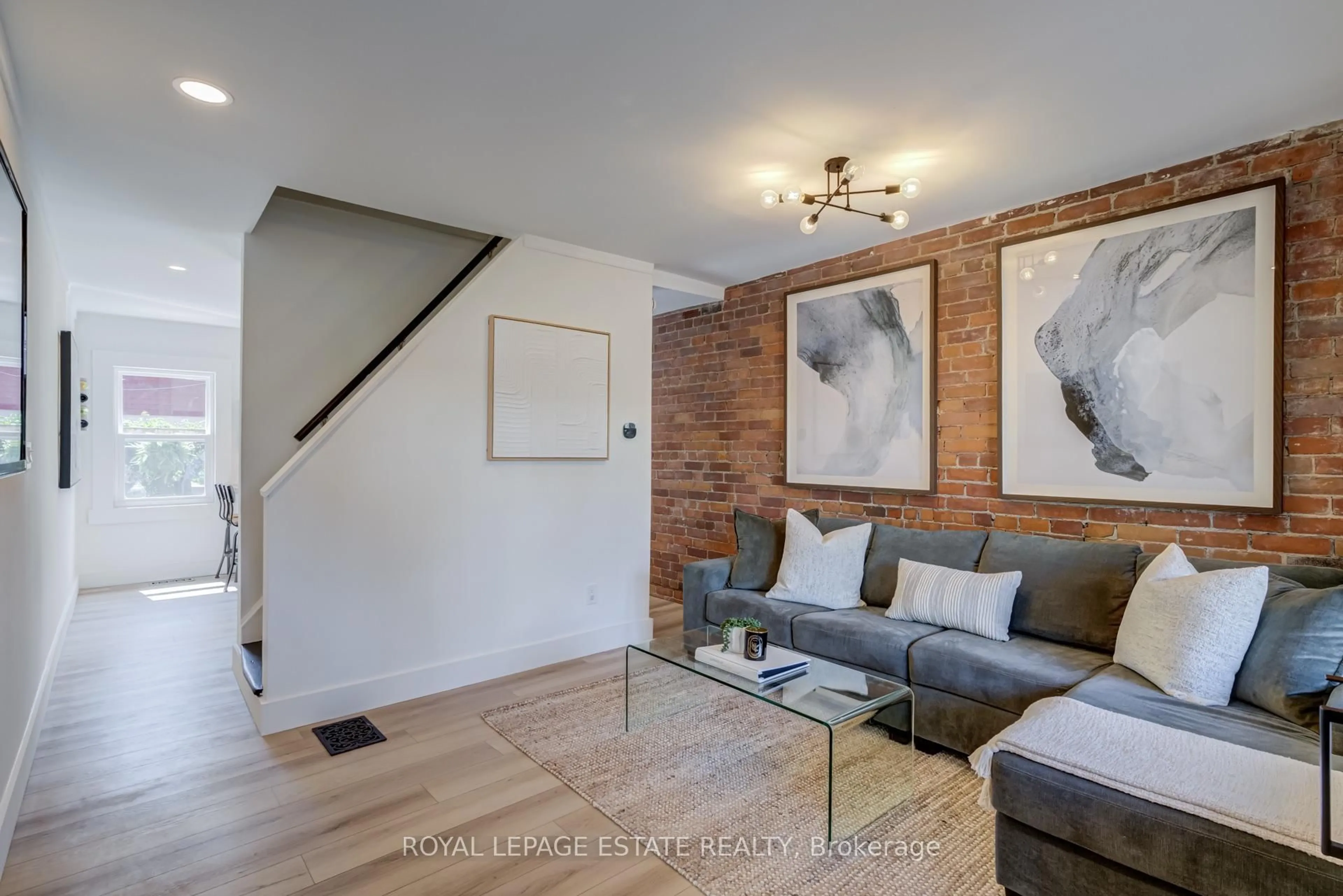 Living room with furniture, unknown for 43 Fairford Ave, Toronto Ontario M4L 2J9