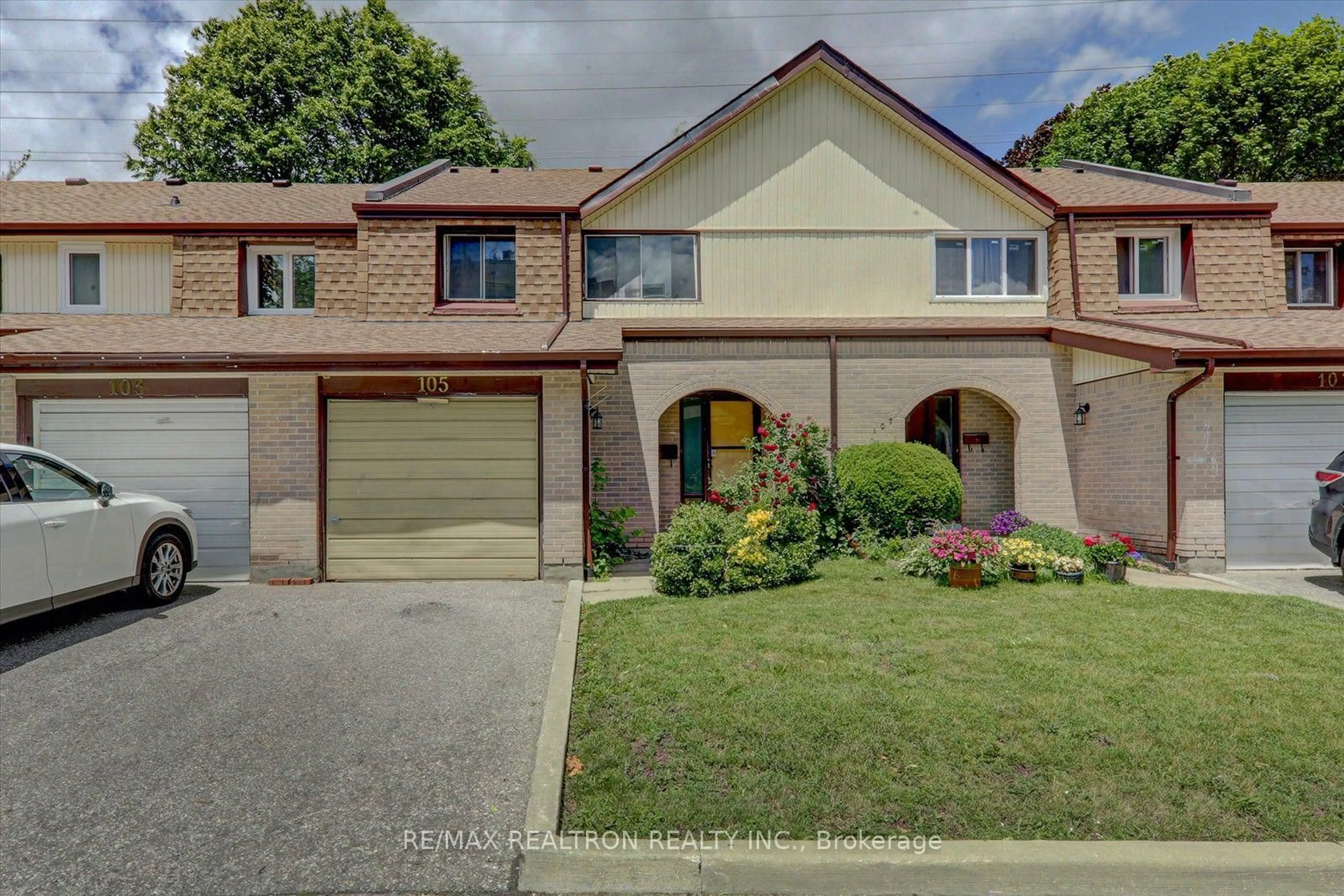 Home with brick exterior material, street for 10 Livonia Pl #105, Toronto Ontario M1E 4W6