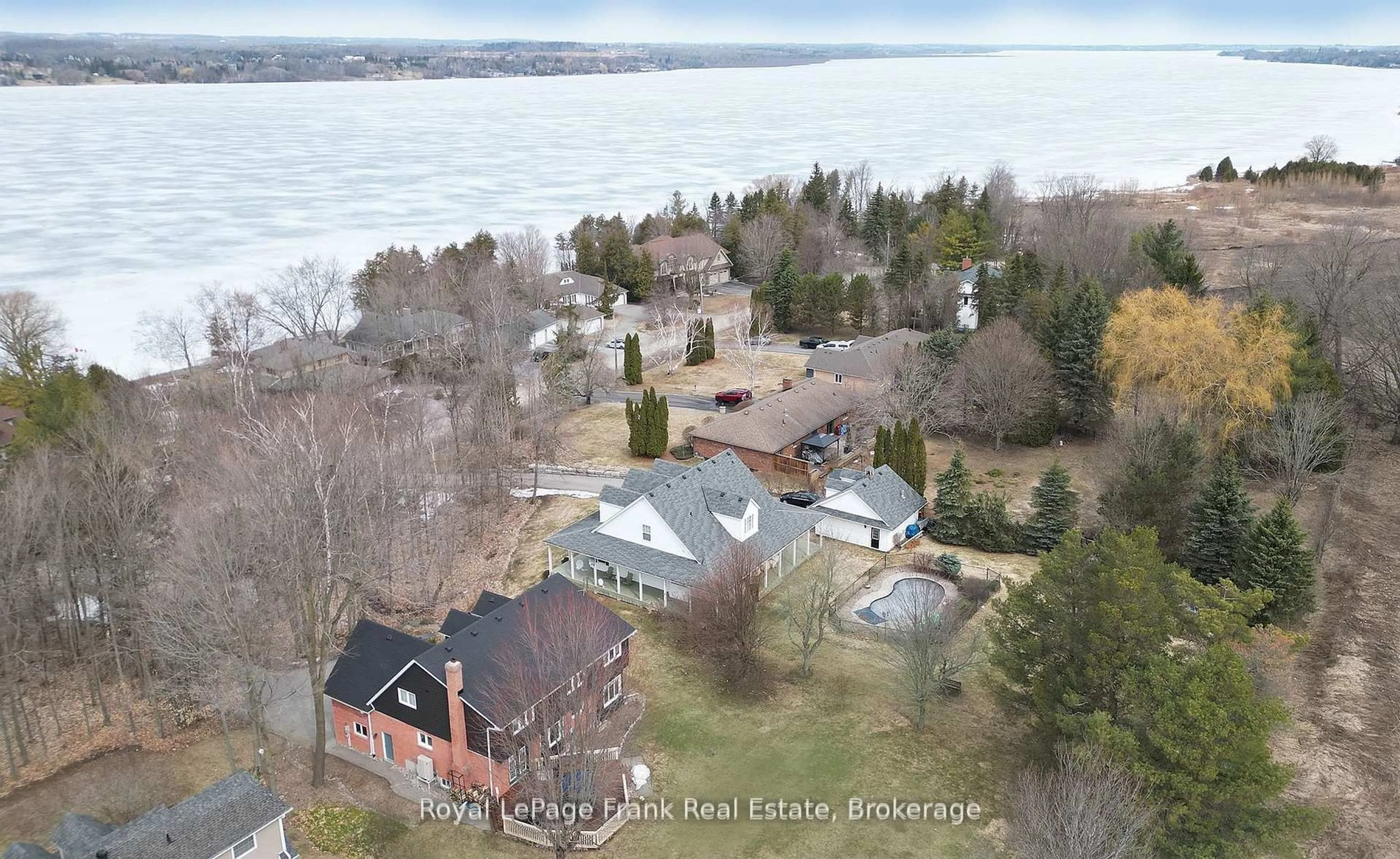 A pic from outside/outdoor area/front of a property/back of a property/a pic from drone, water/lake/river/ocean view for 85 Ambleside Dr, Scugog Ontario L9L 1B4
