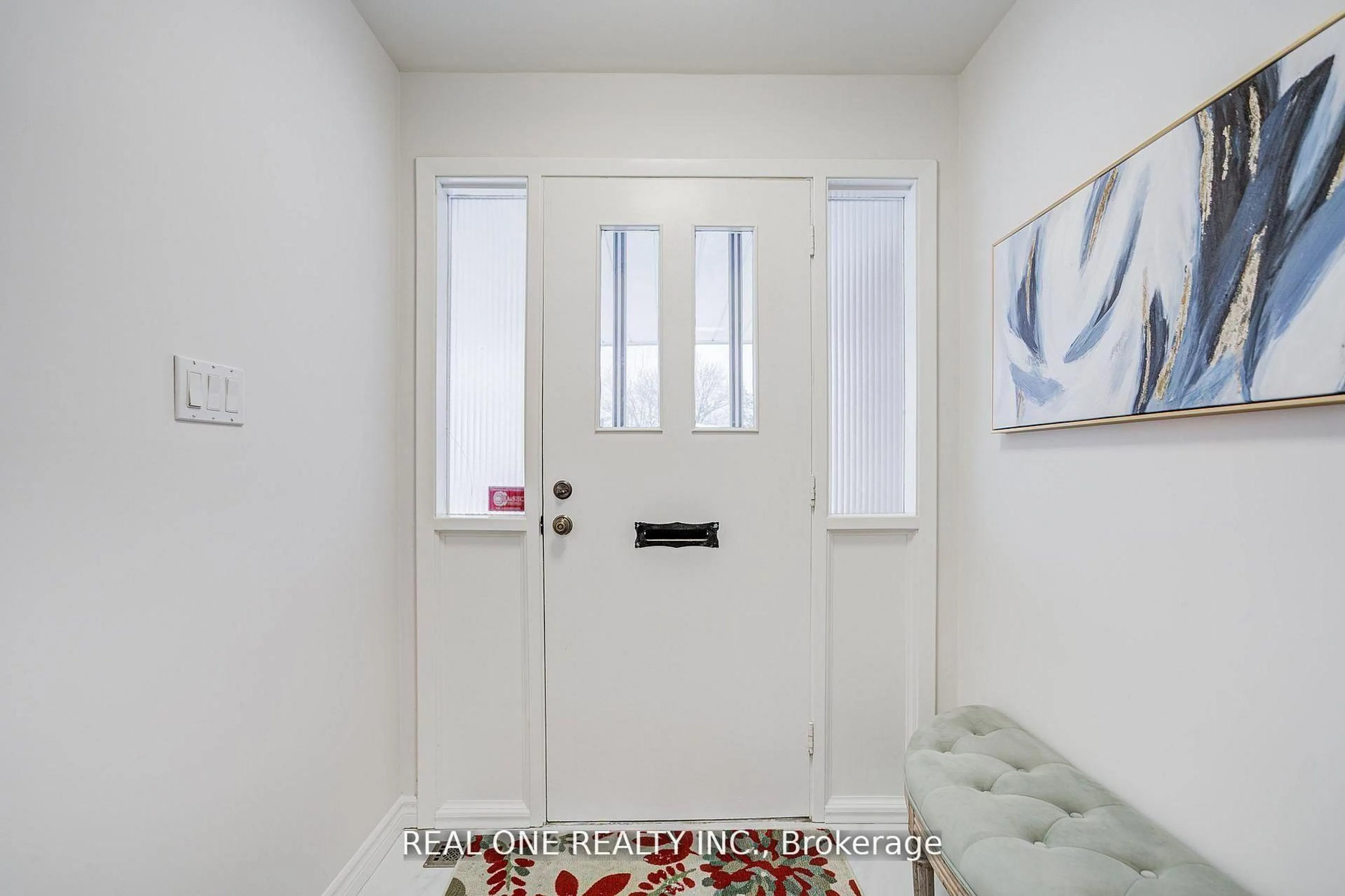 Indoor entryway for 22 Kenmanor Blvd, Toronto Ontario M1W 1R7