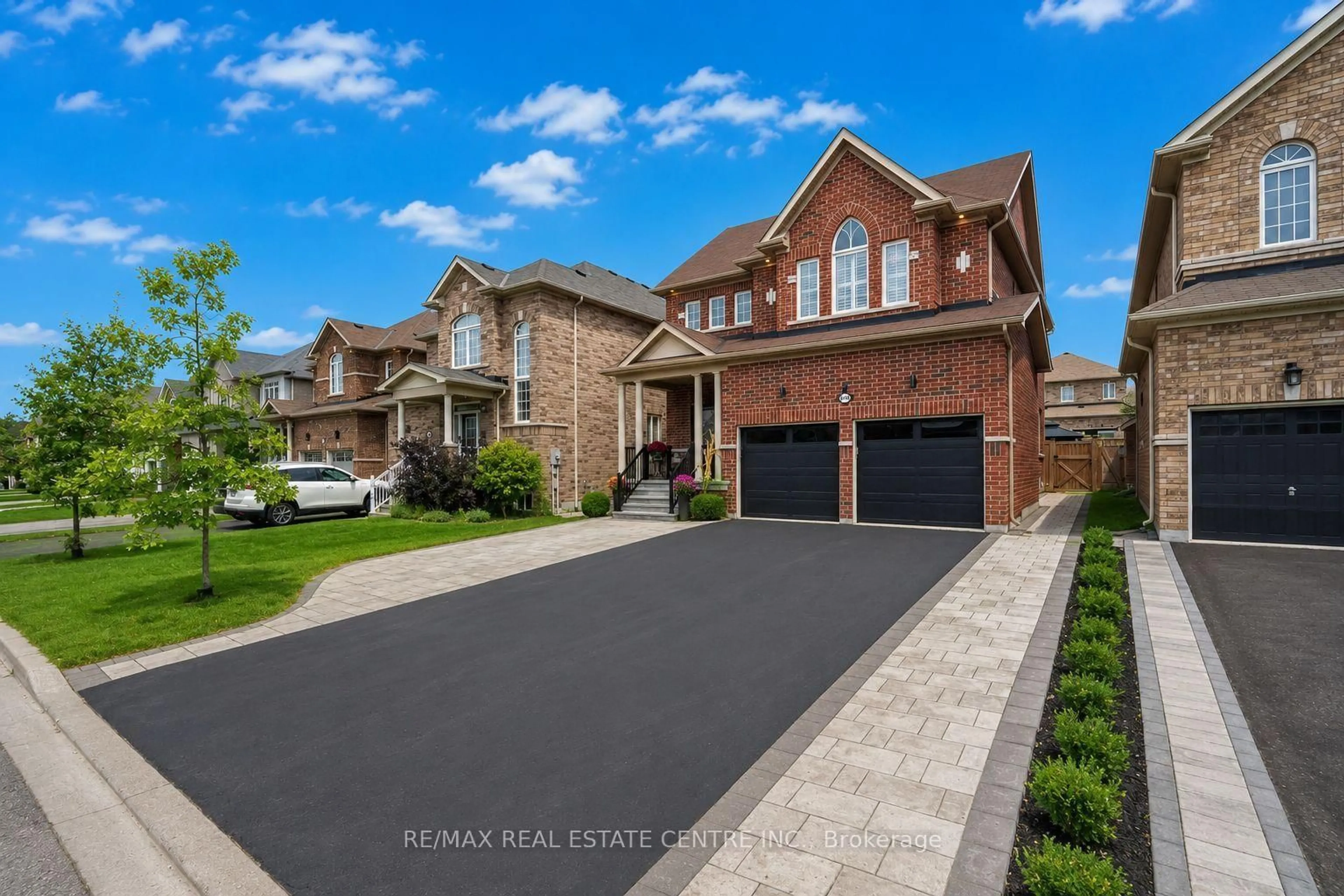 Home with brick exterior material, street for 844 Wrenwood Dr, Oshawa Ontario L1K 0V8