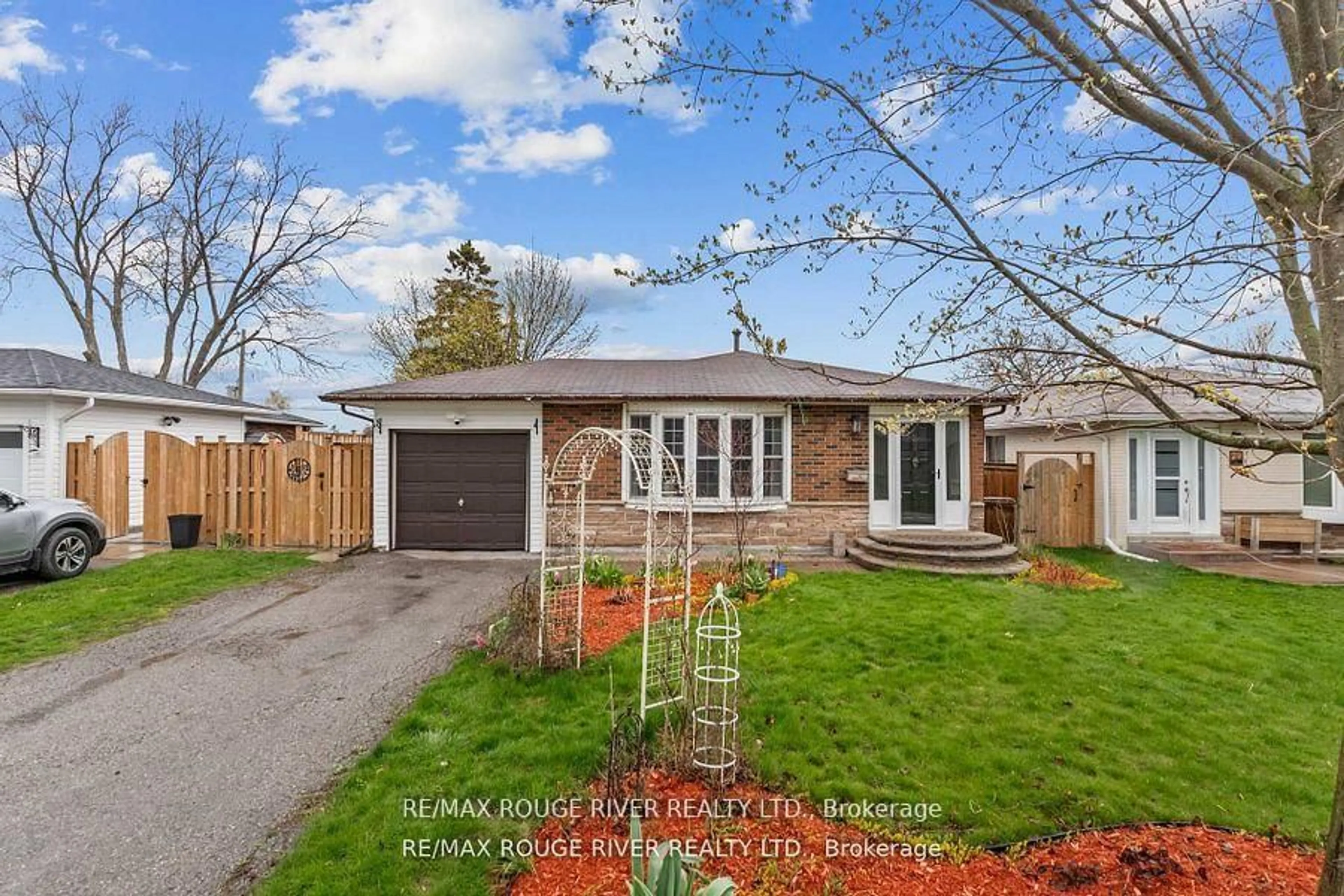 Unknown for 27 Archer Dr, Ajax Ontario L1S 2Z3
