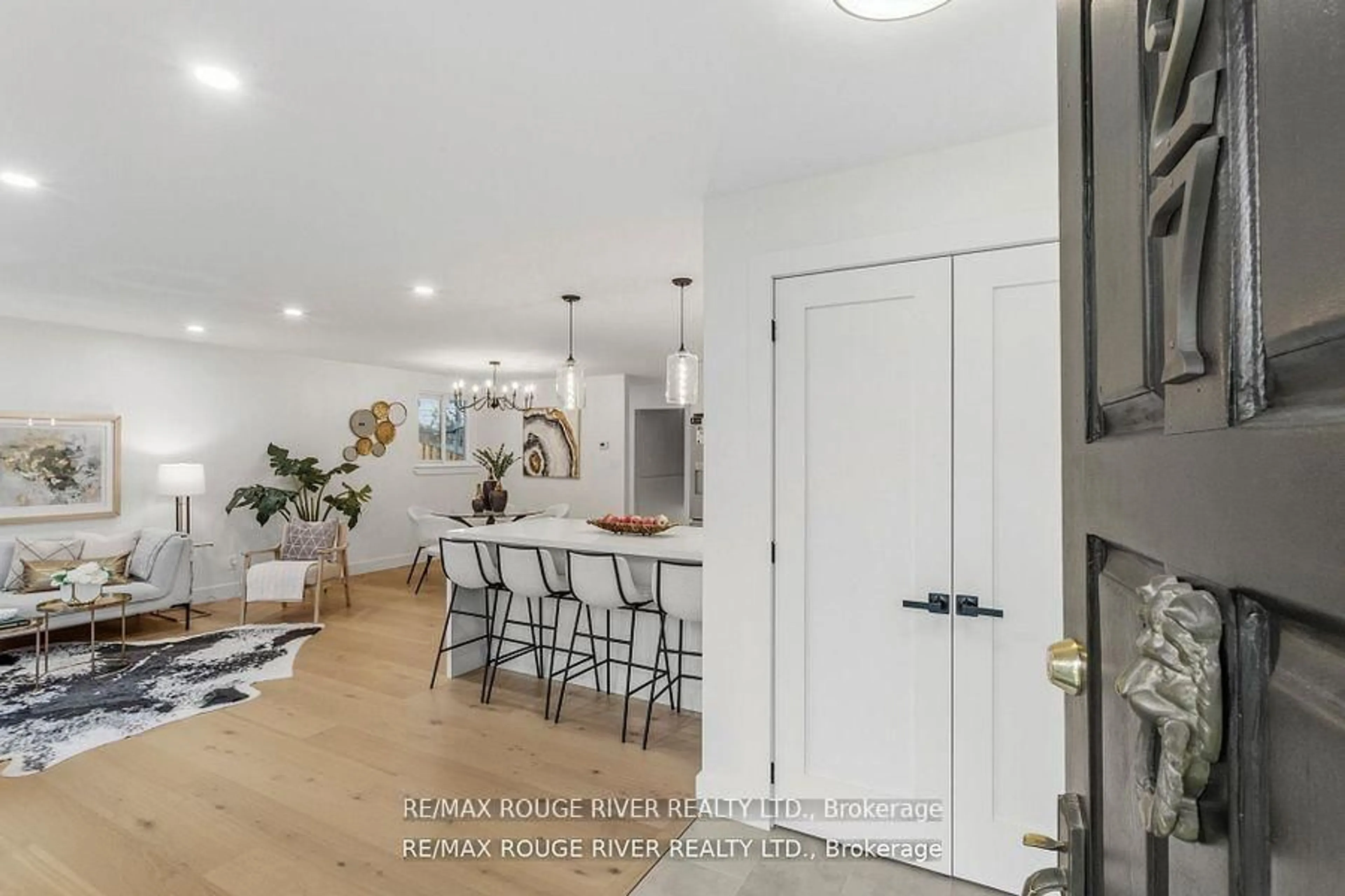 Open concept kitchen, unknown for 27 Archer Dr, Ajax Ontario L1S 2Z3