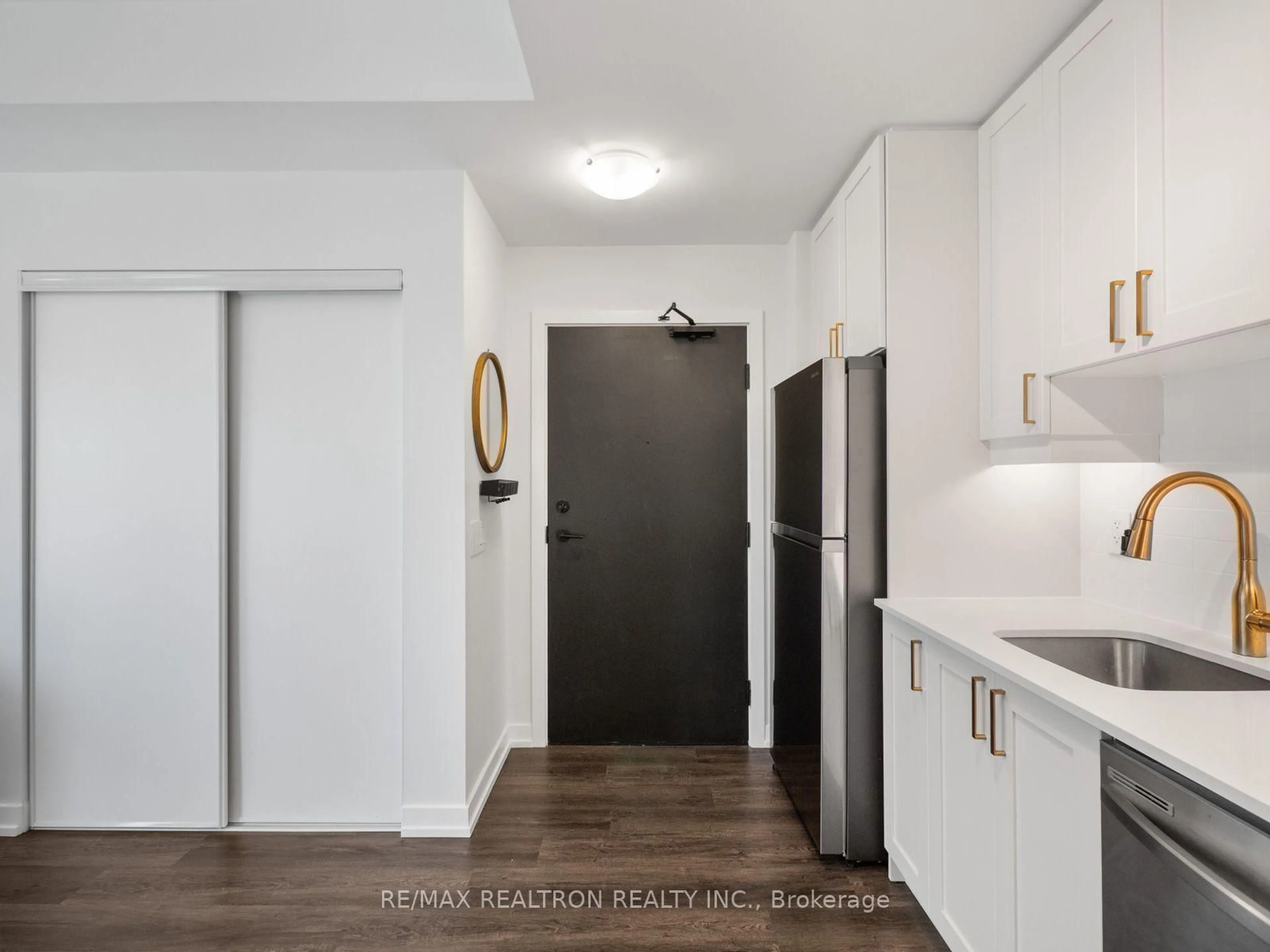 Indoor entryway for 1480 Bayly St #612, Pickering Ontario L1W 0C2