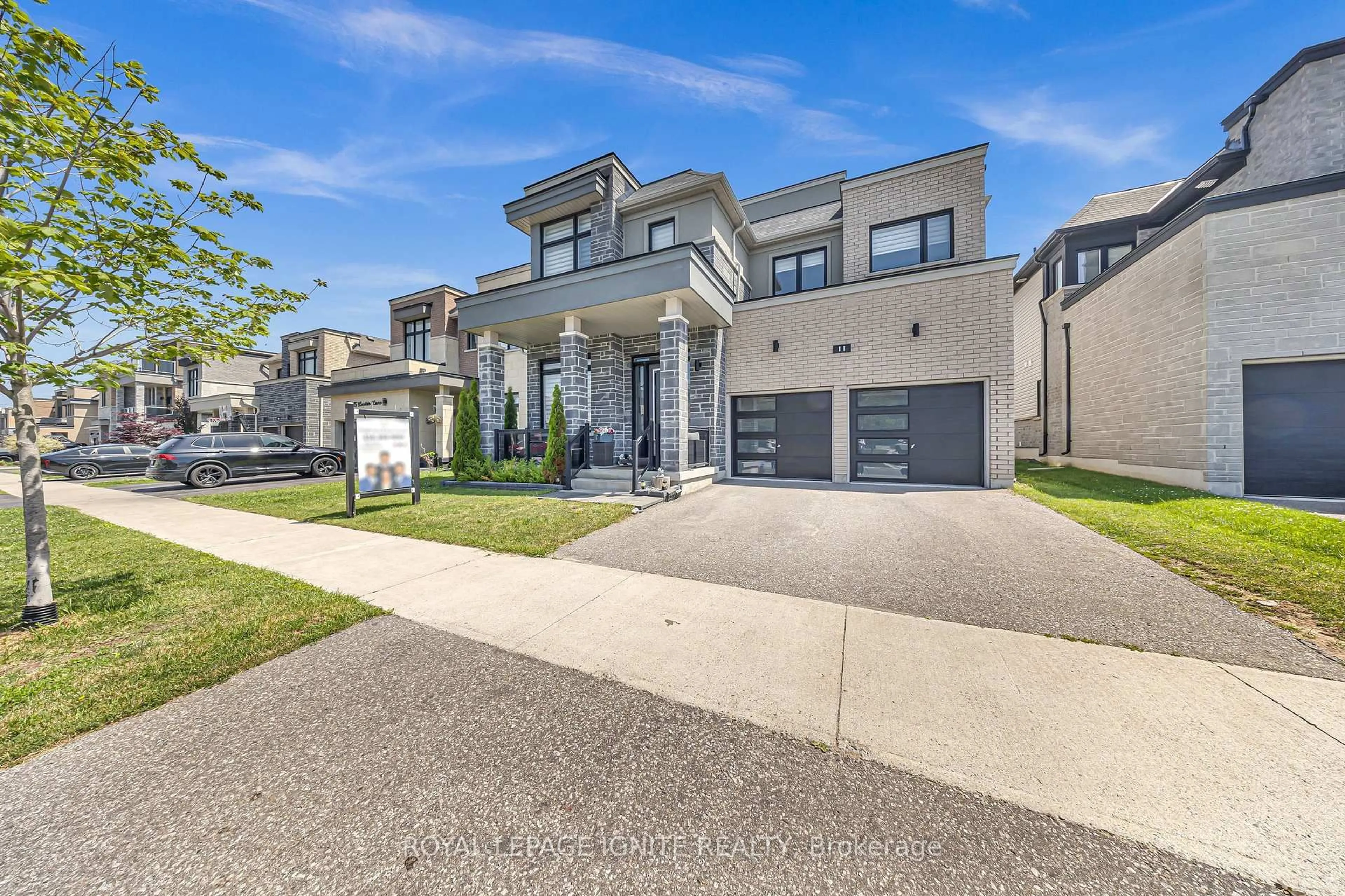 Unknown for 11 Larkin Lane, Clarington Ontario L1C 4A7