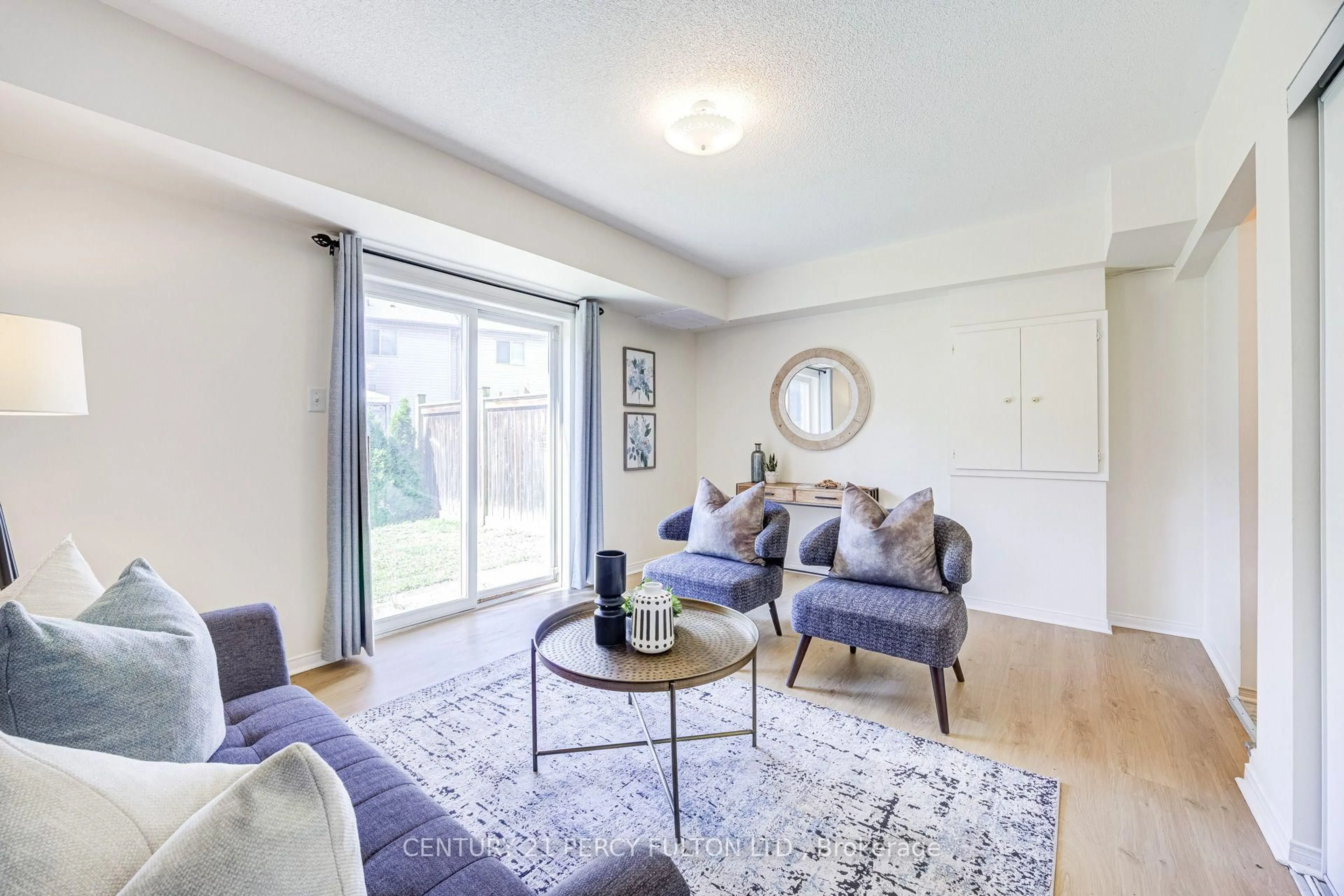 Living room with furniture, unknown for 1532 Hummingbird Crt, Pickering Ontario L1V 7H9