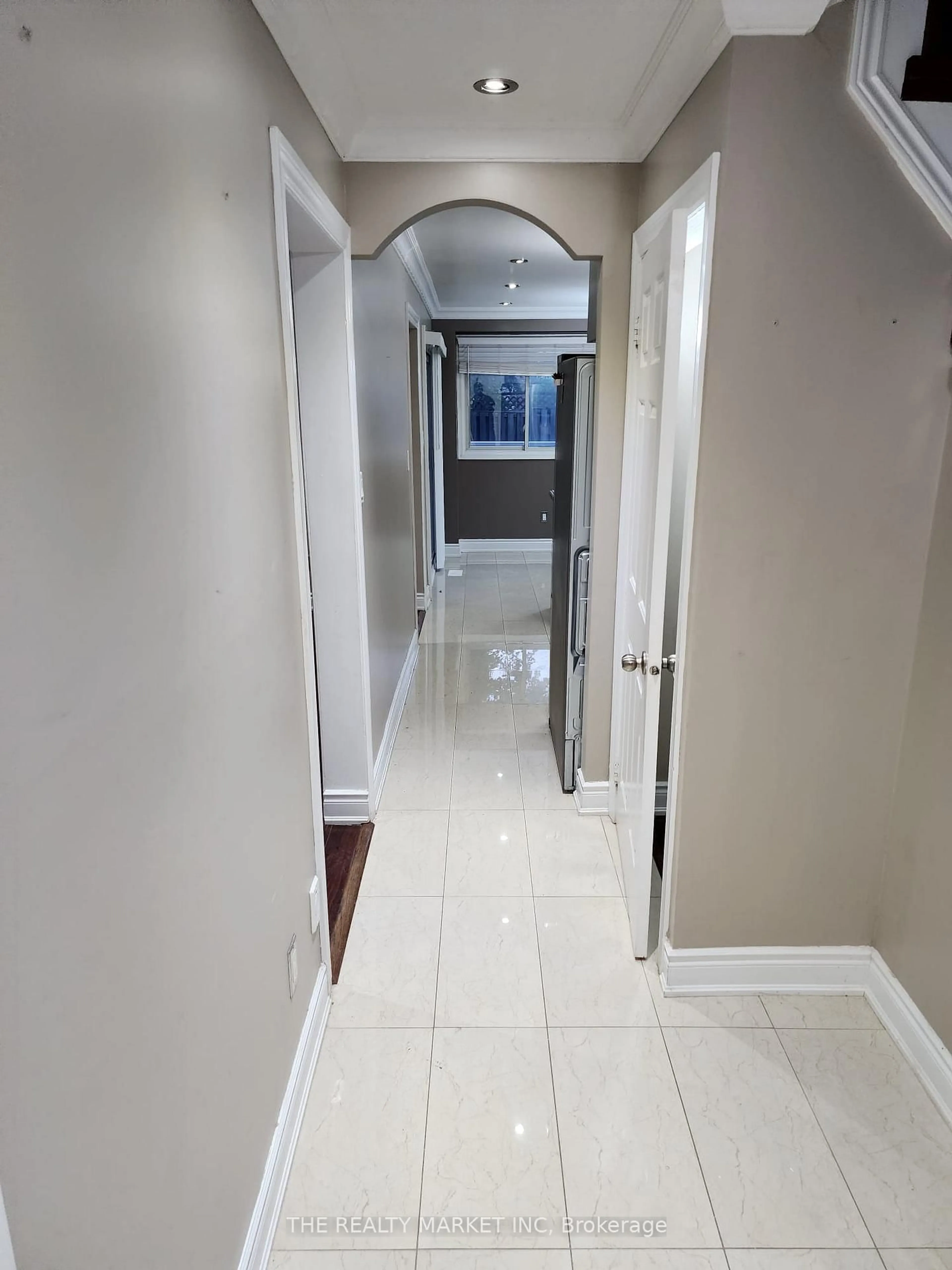Unknown for 102 William Stephenson Dr, Whitby Ontario L1N 8T1