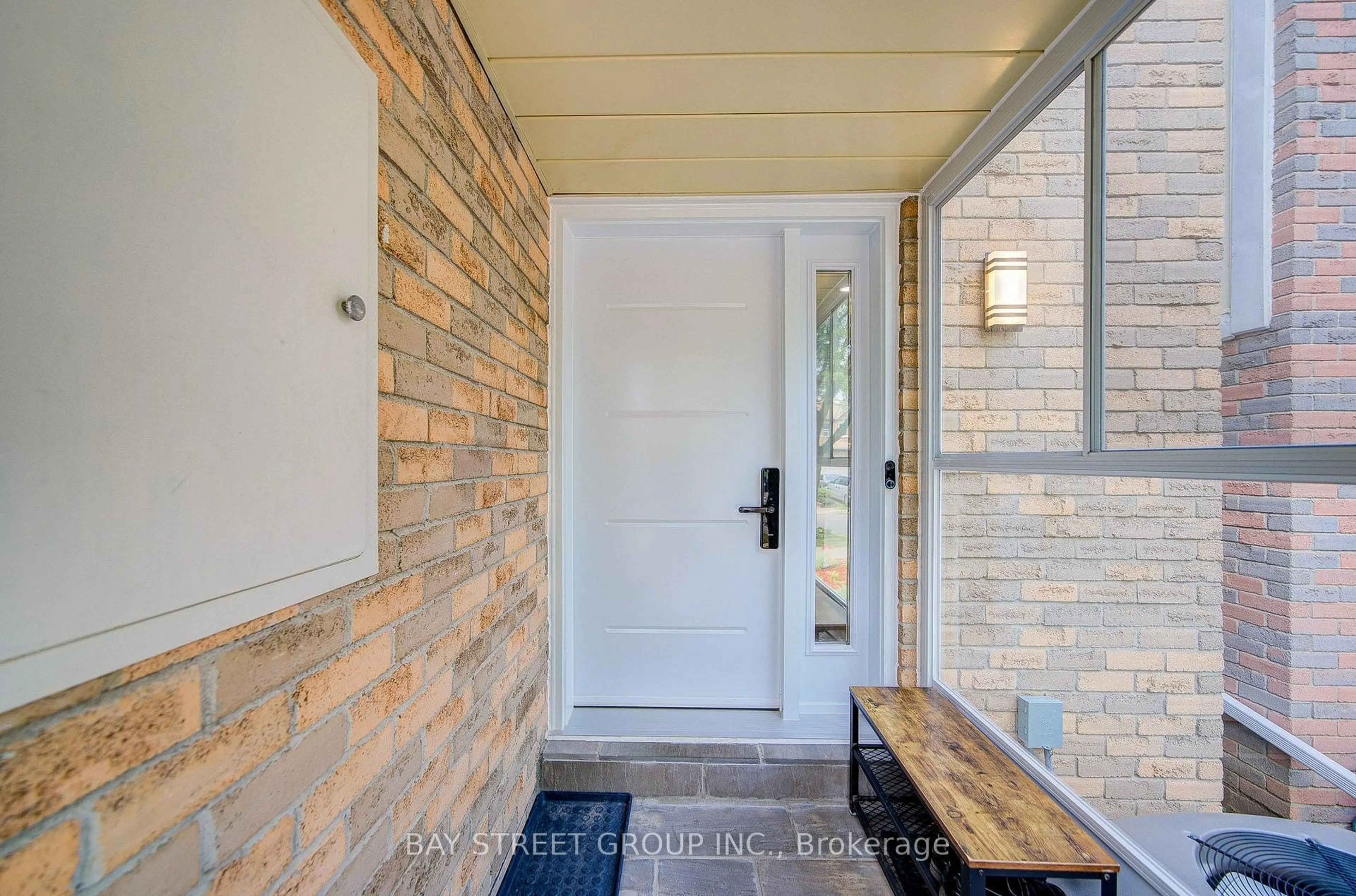 Indoor entryway for 47 Becca Hall Tr, Toronto Ontario M1V 2T7