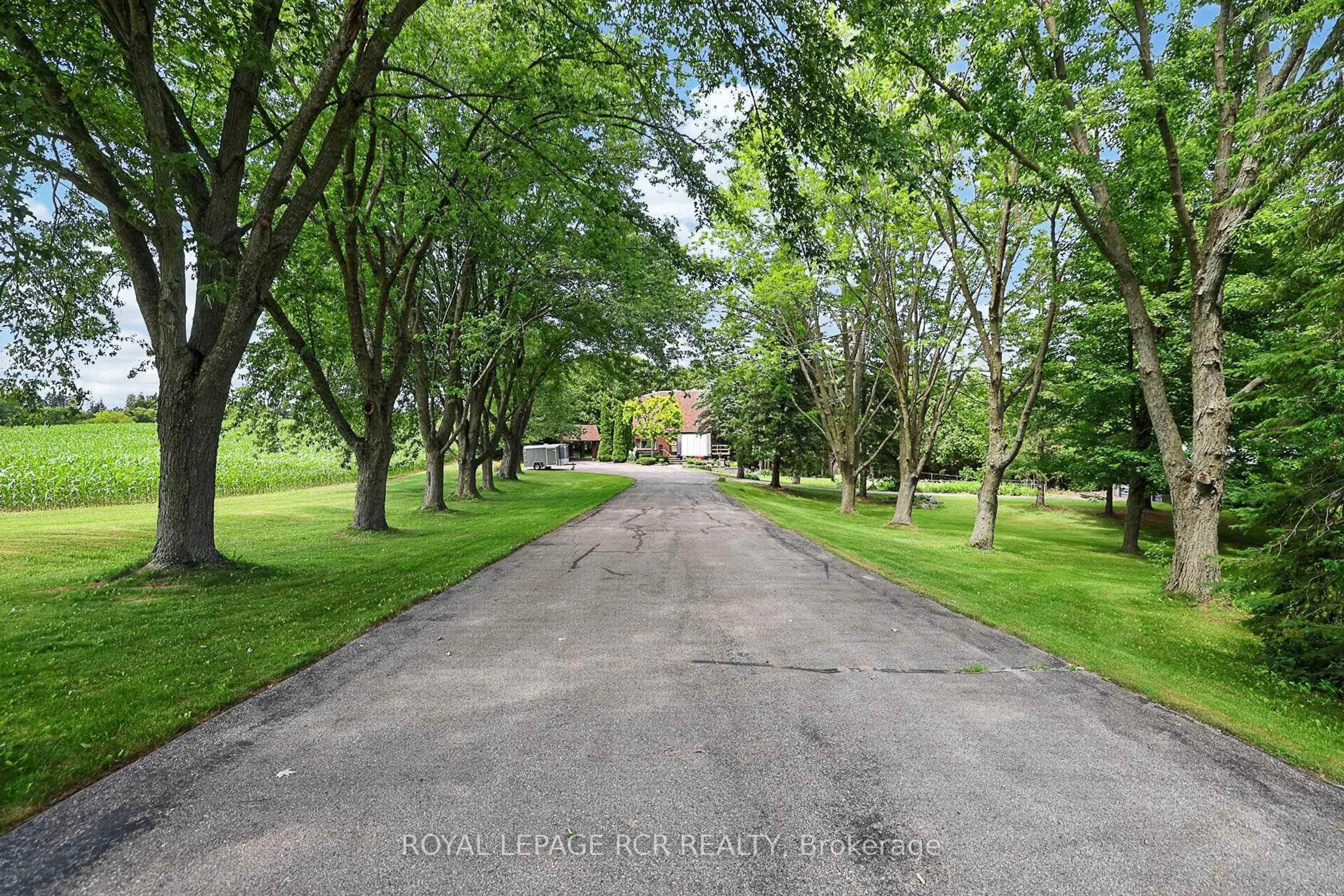 A pic from outside/outdoor area/front of a property/back of a property/a pic from drone, street for 502 Townline Rd, Scugog Ontario L0B 1A0