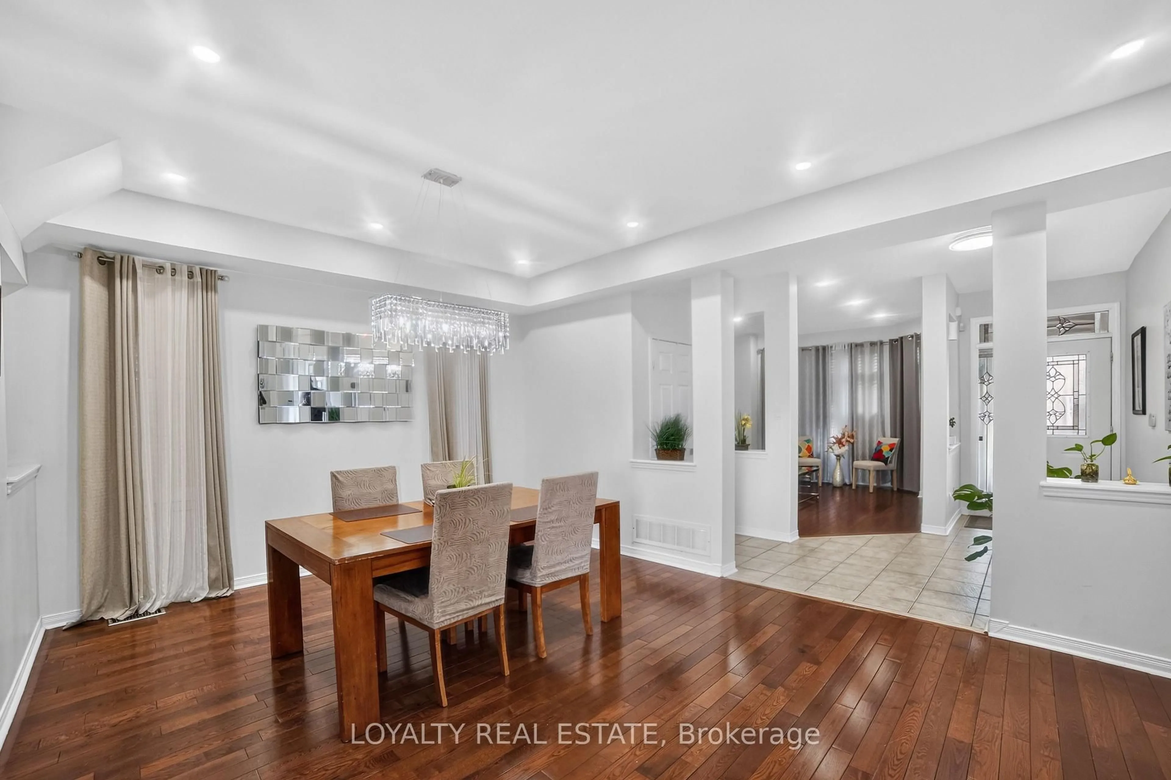 Dining room, wood/laminate floor for 5 Southam St, Ajax Ontario L1Z 1R6