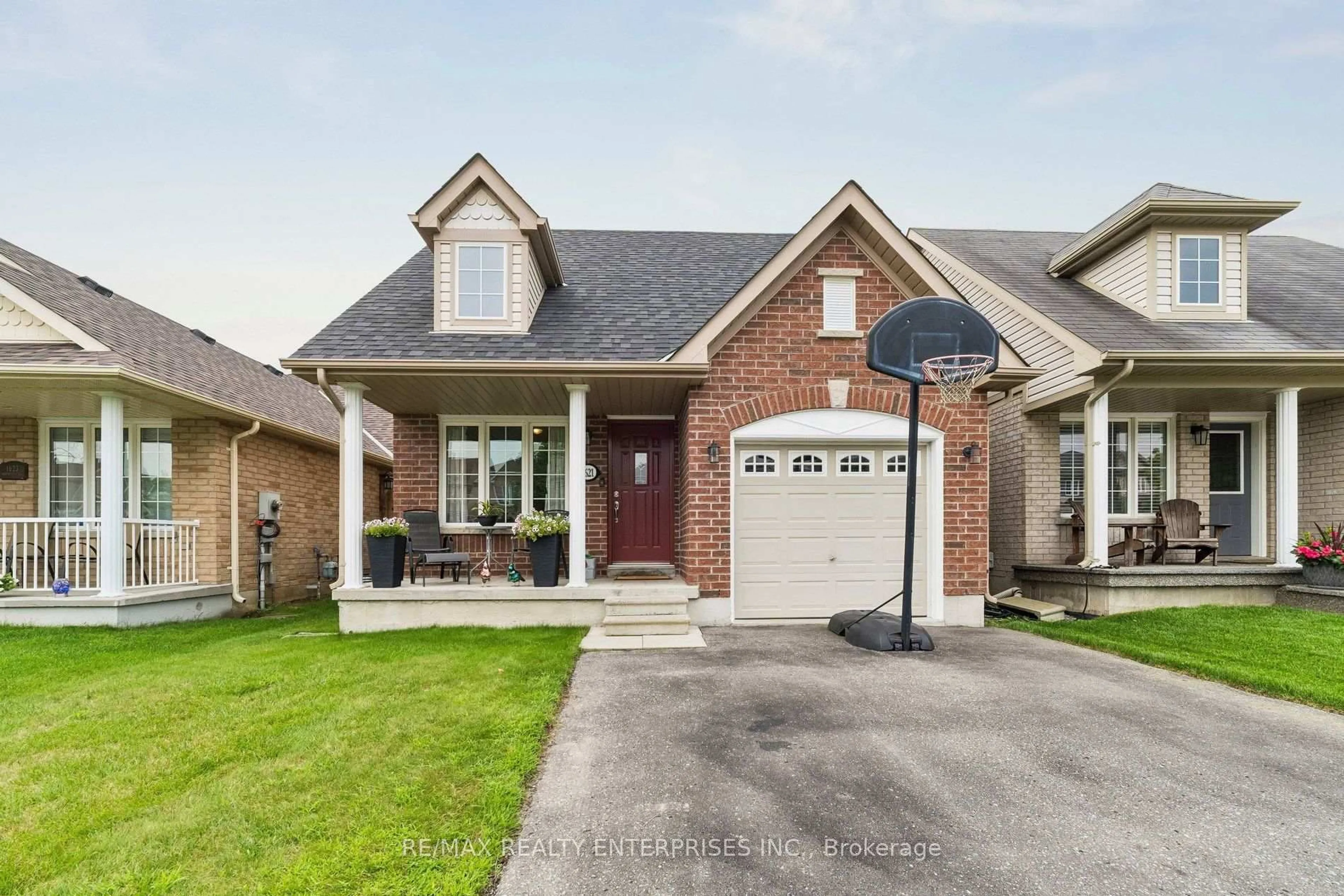 Home with brick exterior material, street for 1621 Northfield Ave, Oshawa Ontario L1K 0K8