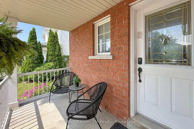 10 Eldad Dr, Clarington 3