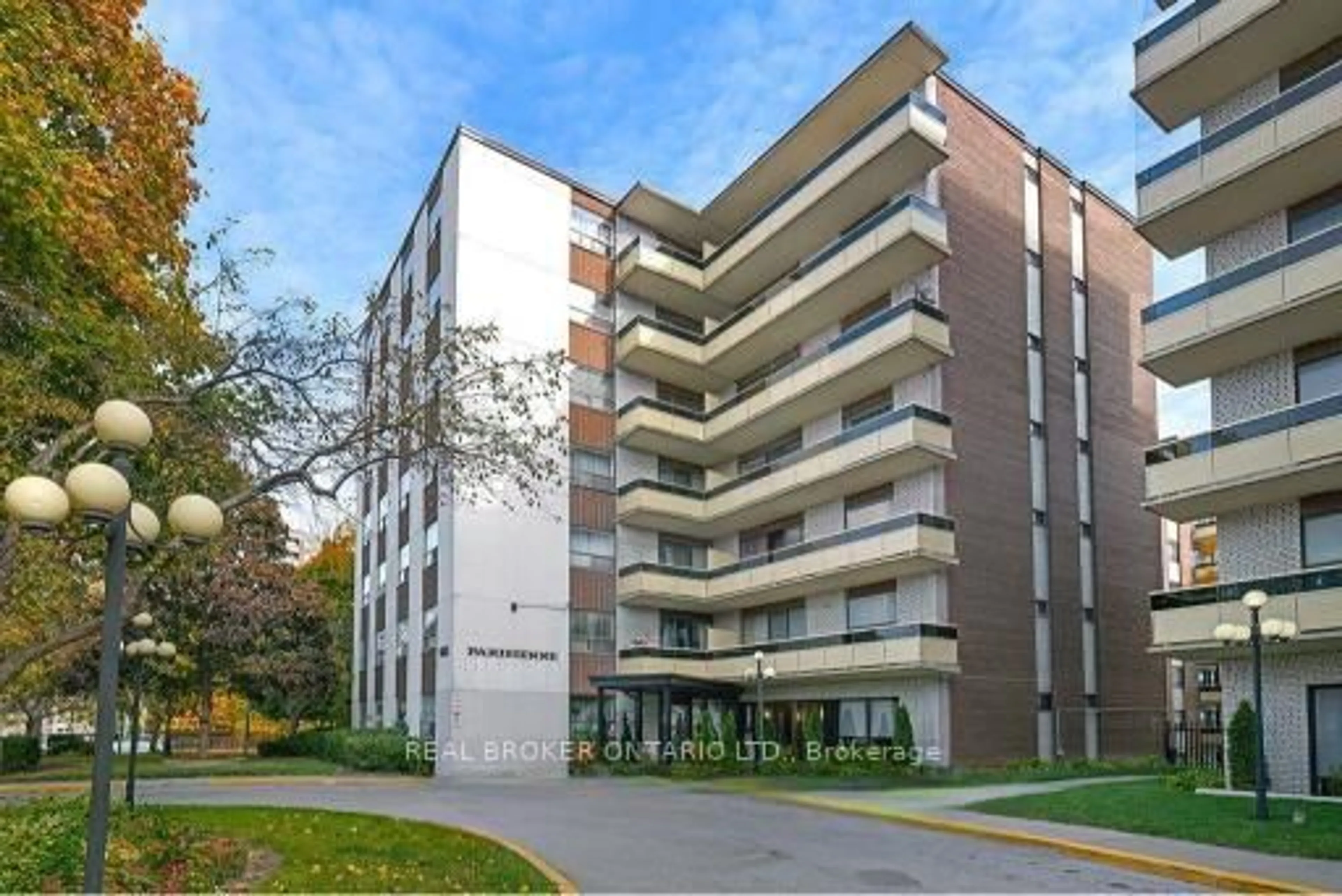 Unknown for 921 Midland Ave #306, Toronto Ontario M1K 4G2
