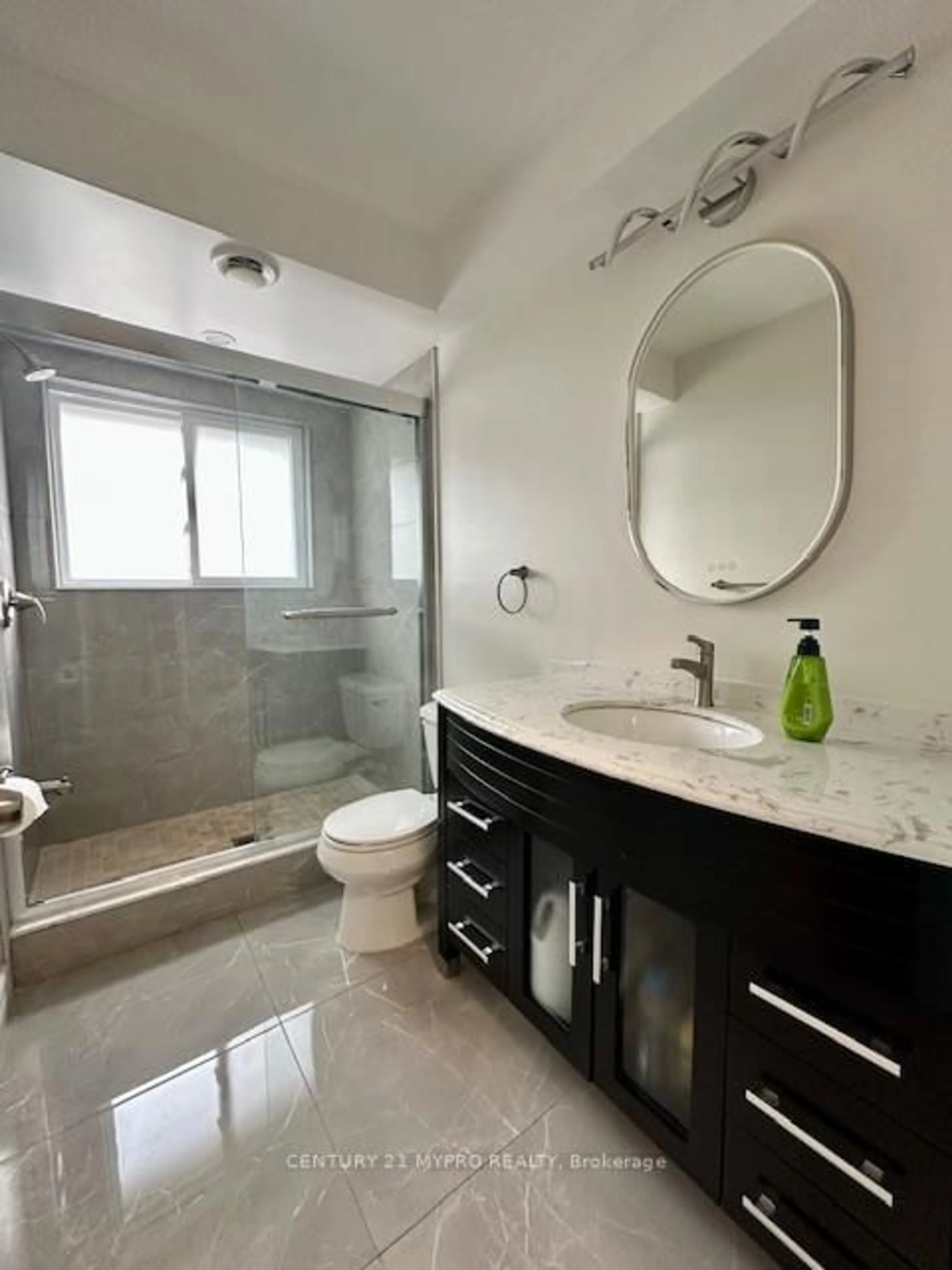 Contemporary bathroom, ceramic/tile floor for 120 Beverly Glen Blvd ##61, Toronto Ontario M1W 1W6