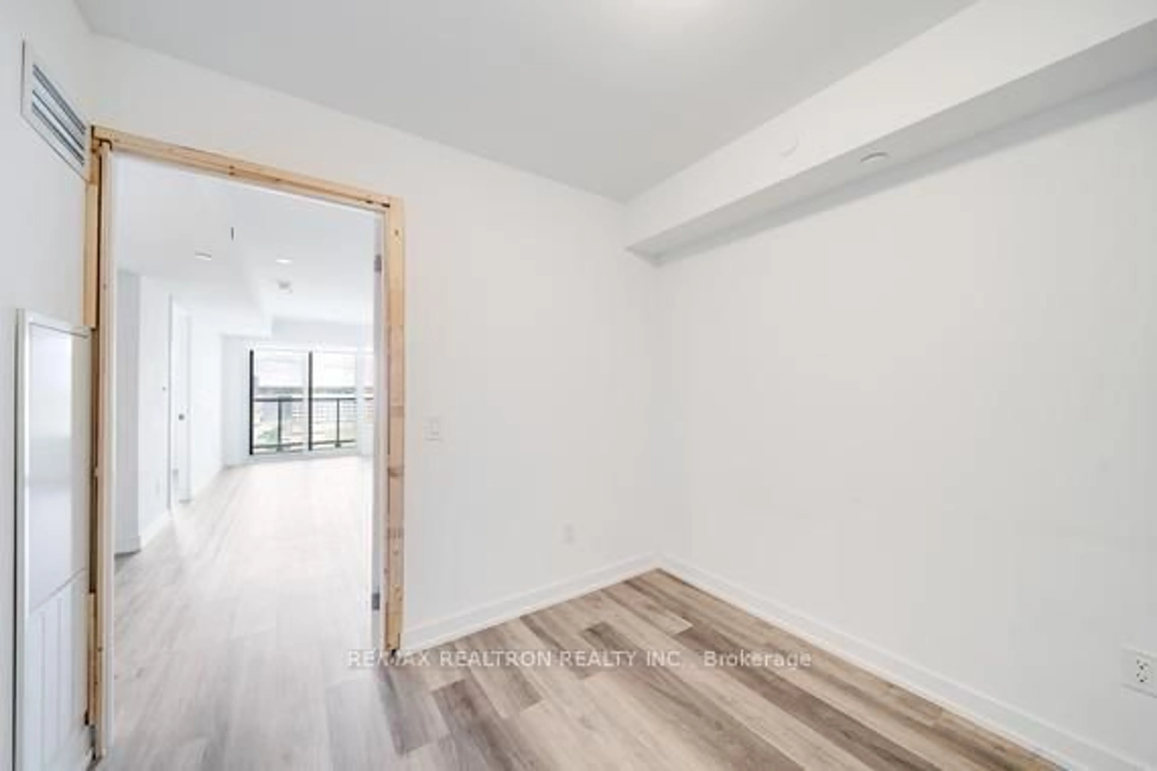 A pic of a room for 1480 Bayly St #901, Pickering Ontario L1W 0C2