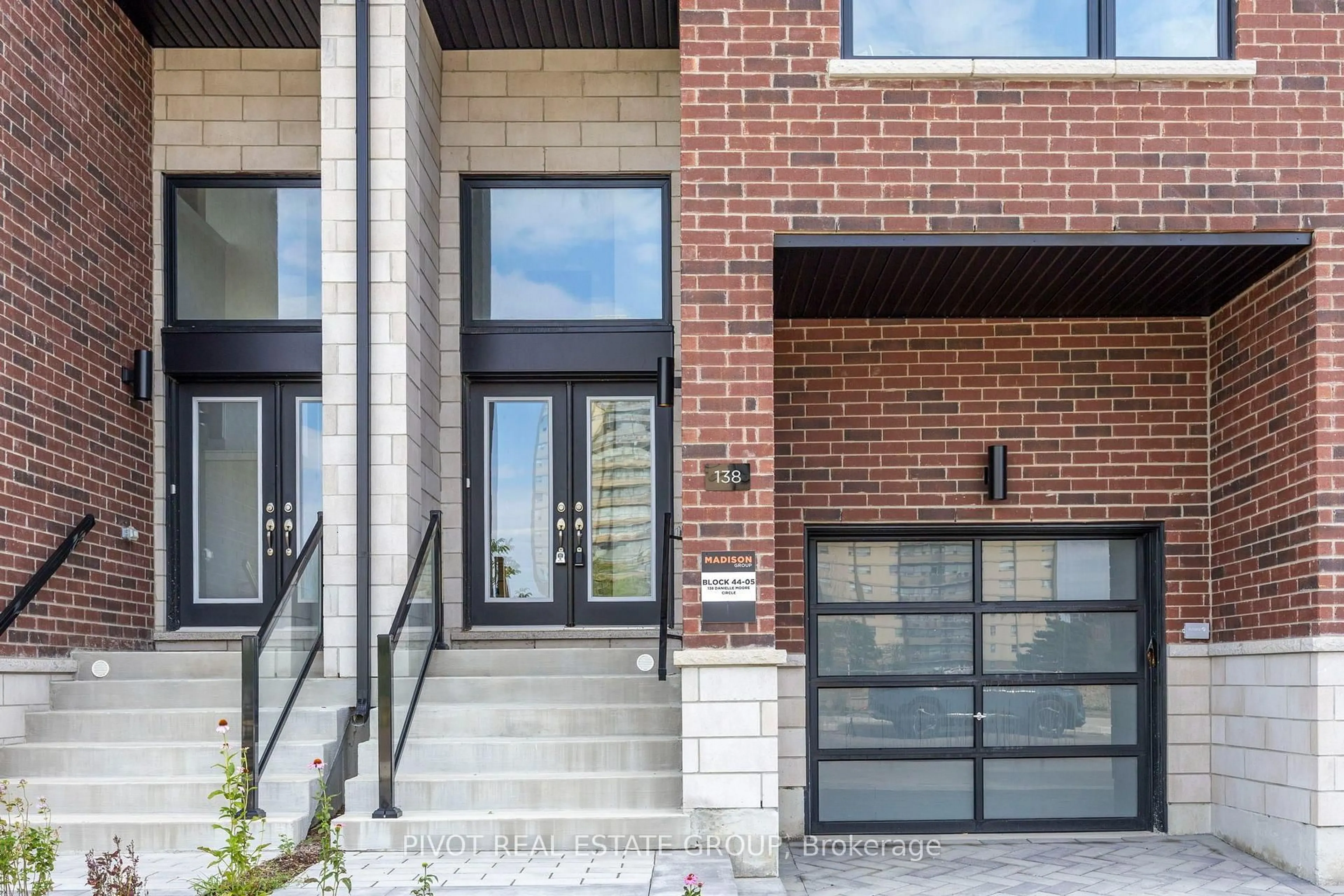 Home with brick exterior material, street for 138 Danielle Moore Circ, Toronto Ontario M1P 0G9