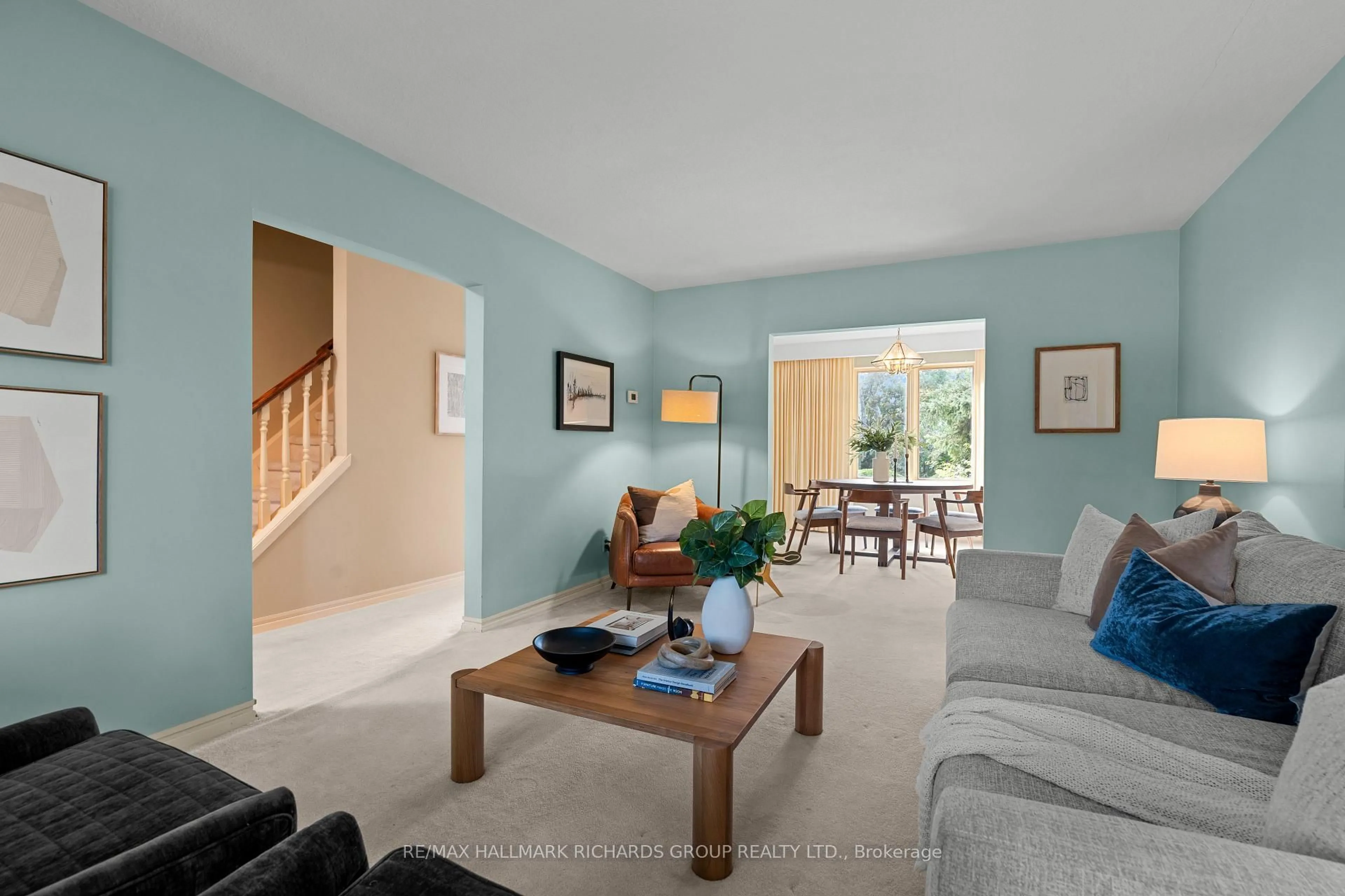 Living room with furniture, unknown for 28 Monmouth Crt, Toronto Ontario M1H 2T5