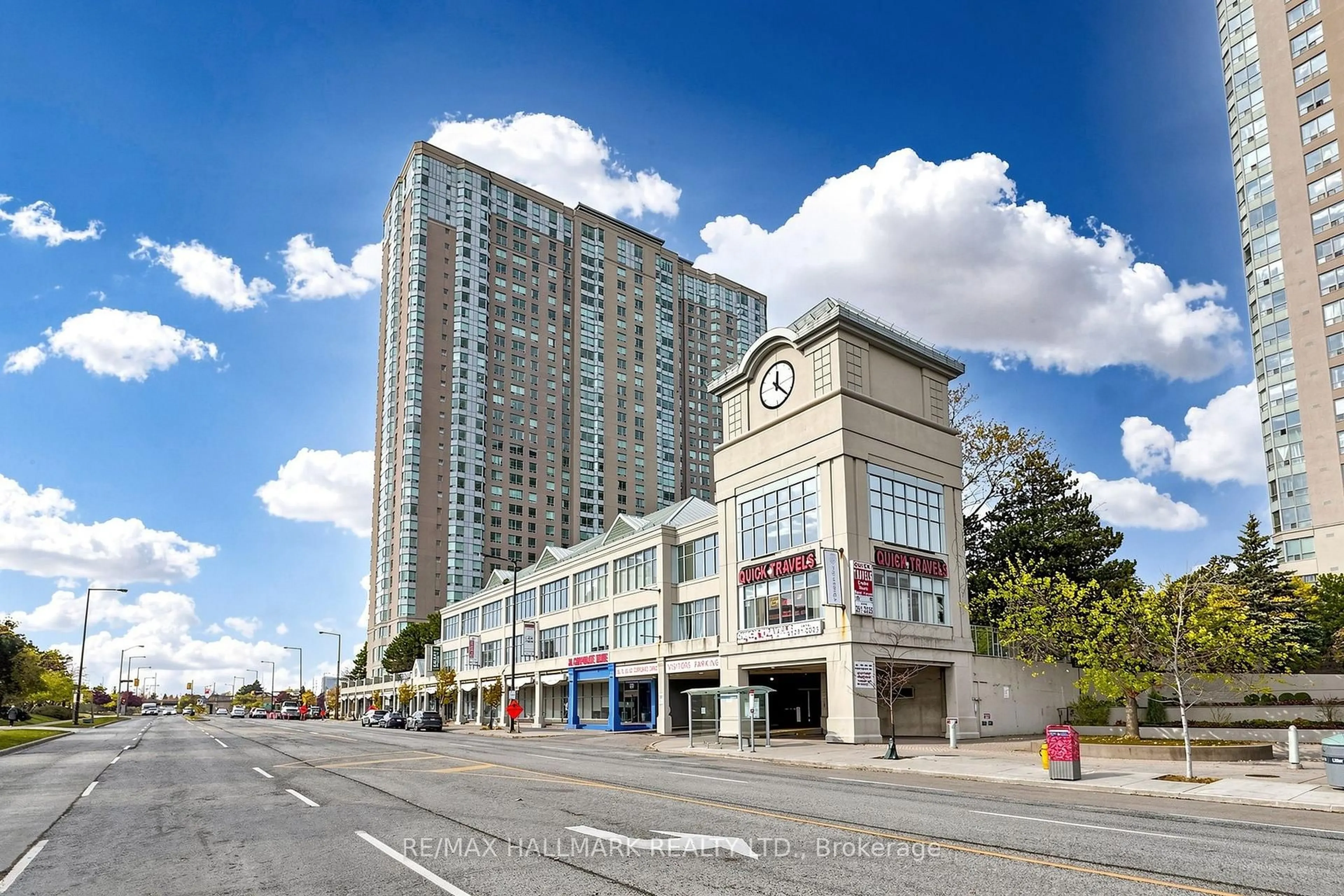 Indoor foyer for 68 Corporate Dr #621, Toronto Ontario M1H 3H3