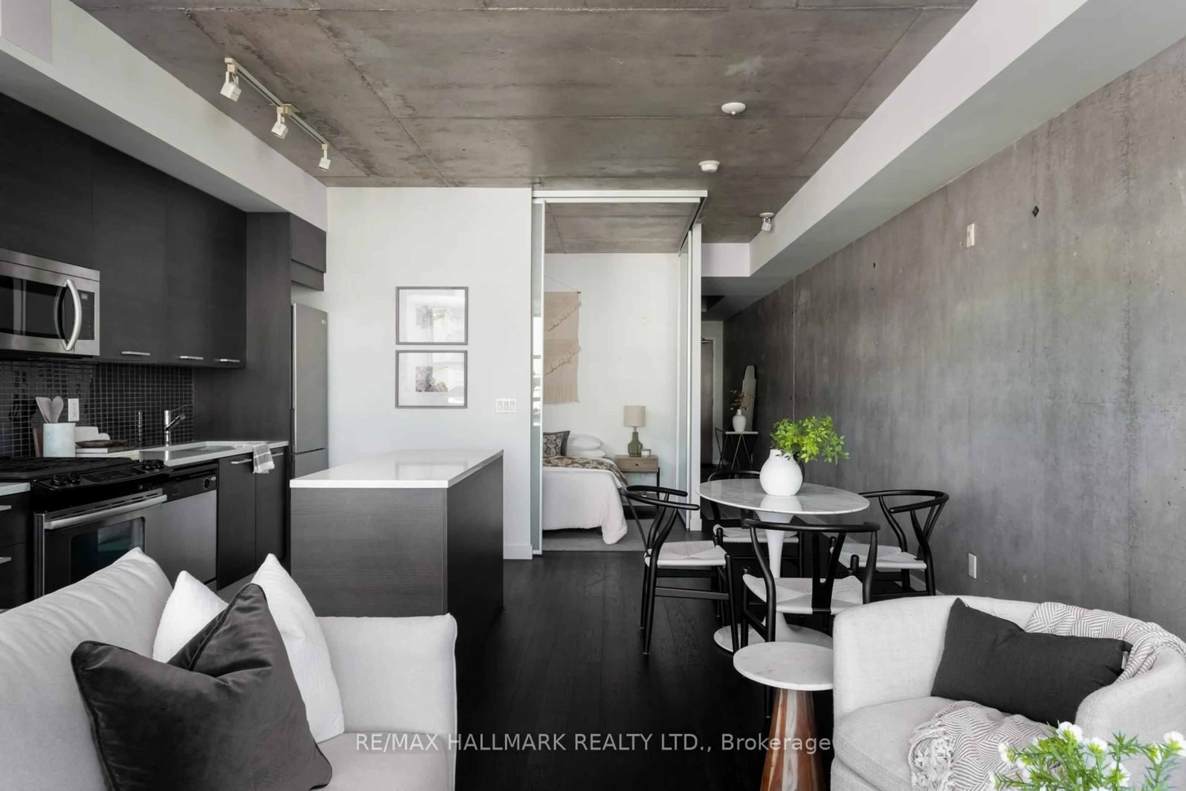 Contemporary kitchen, unknown for 90 Broadview Ave #202, Toronto Ontario M4M 0A7