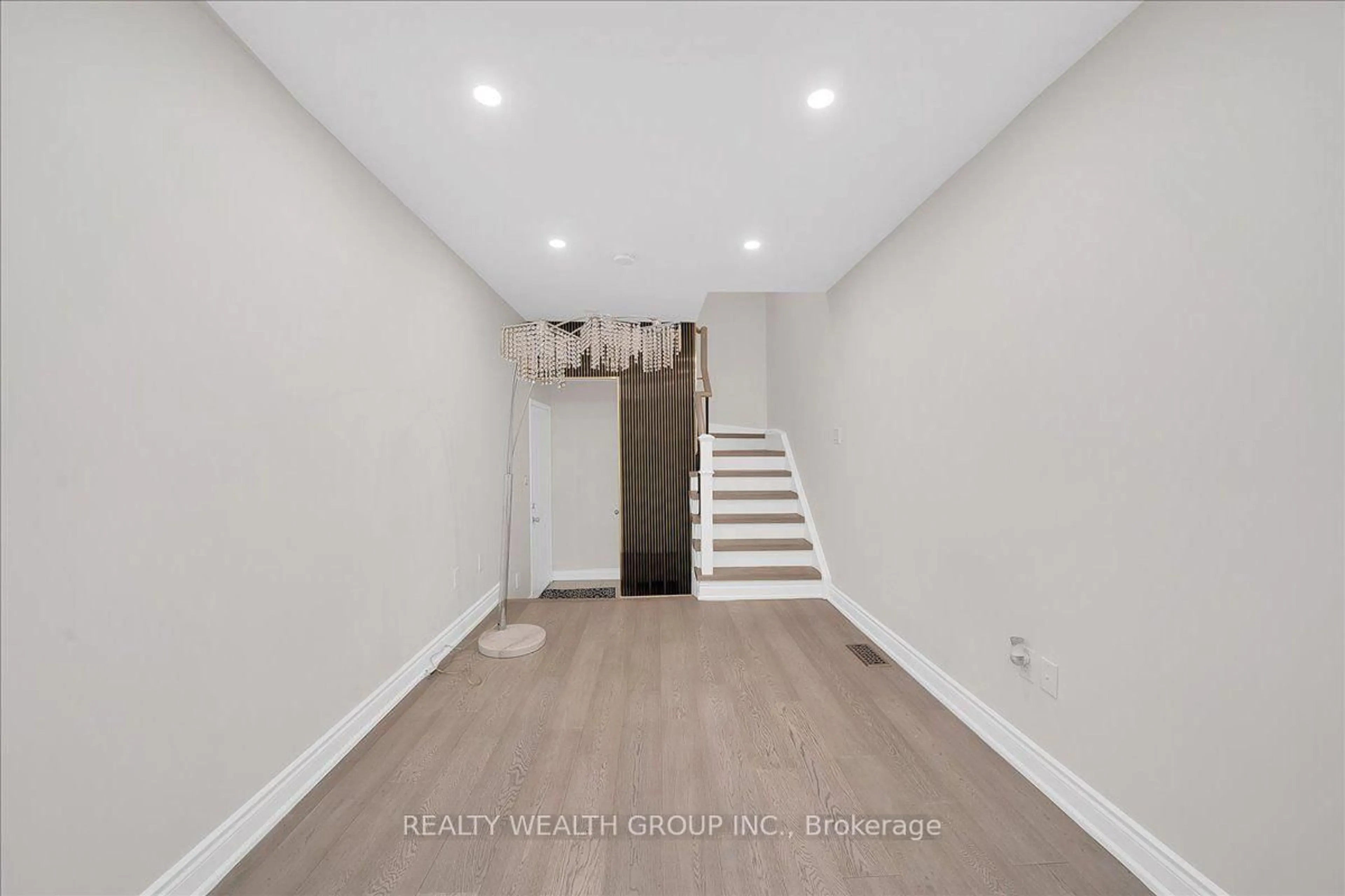 Indoor entryway for 40 Clowes St, Ajax Ontario L1Z 0K9