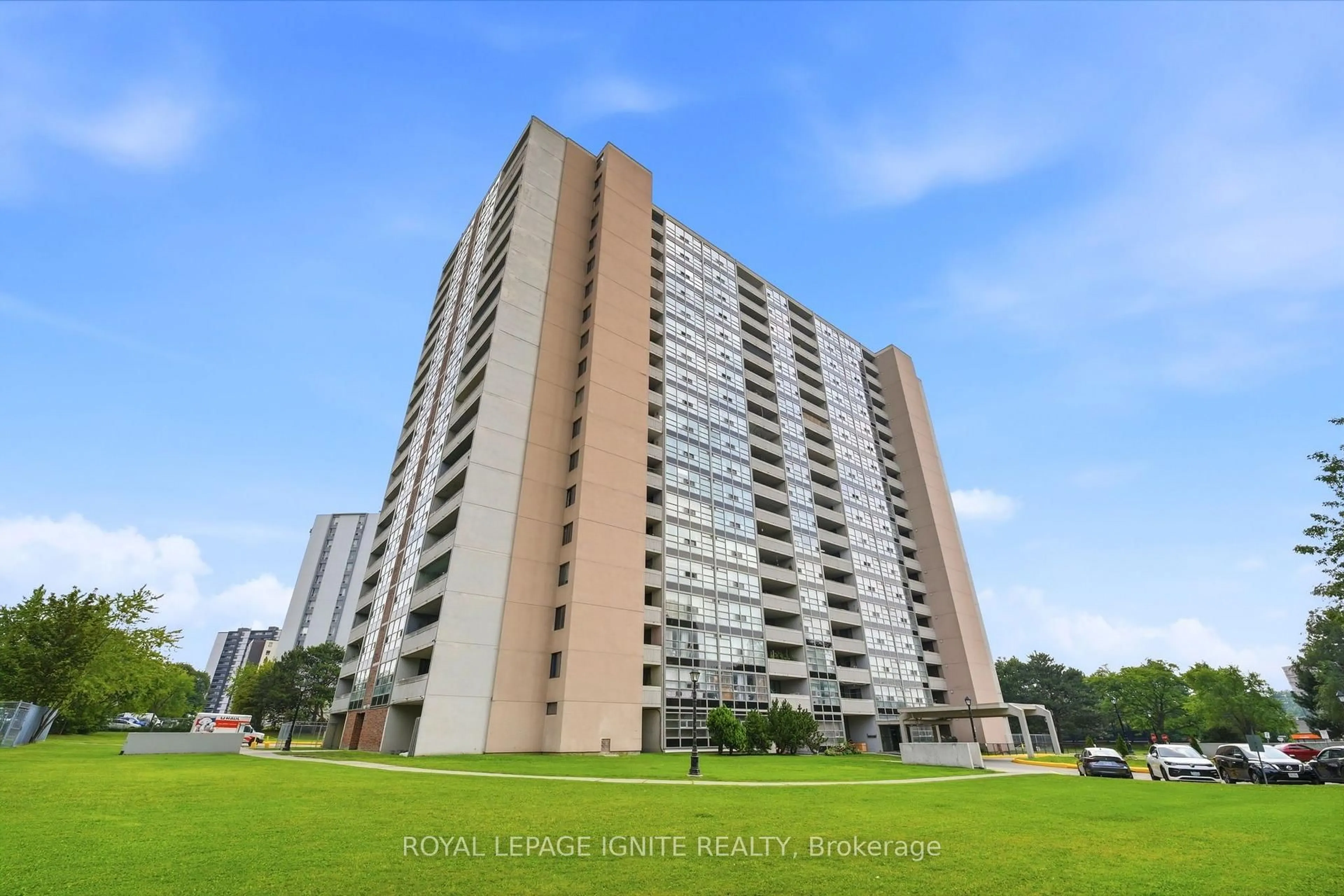 Unknown for 3380 Eglinton Ave #903, Toronto Ontario M1J 3L6