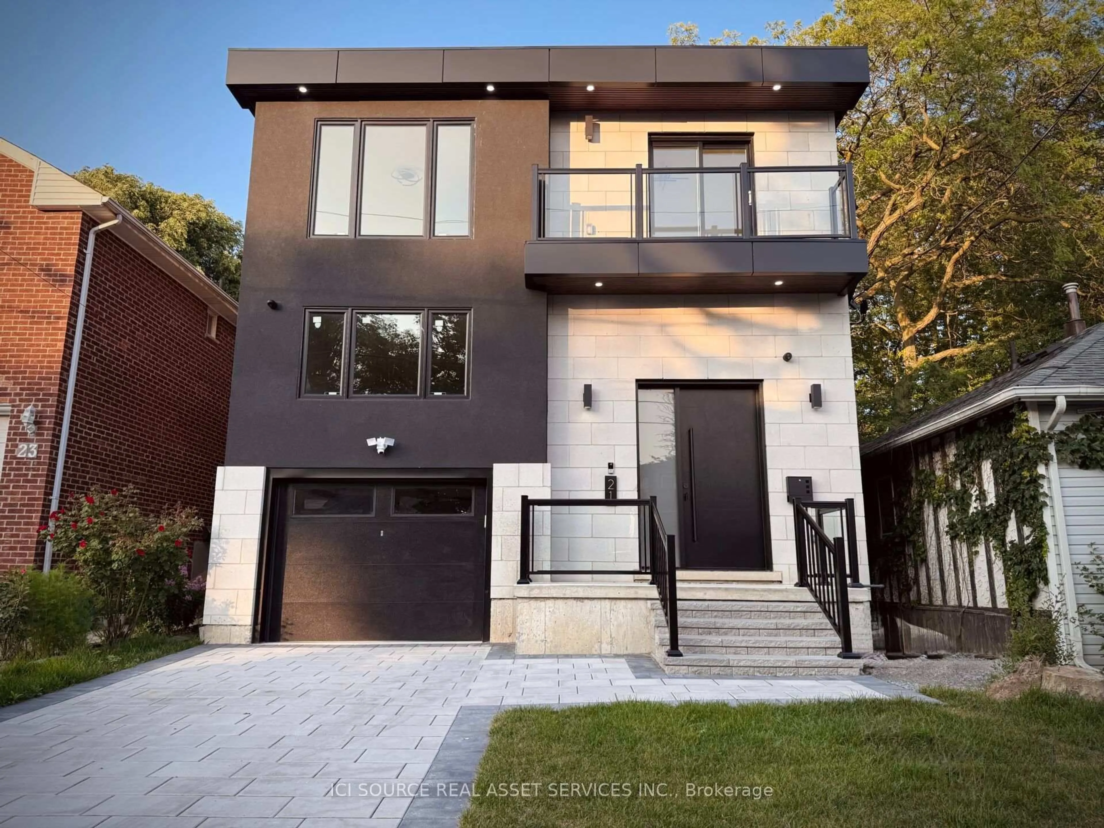 Home with brick exterior material, street for 21 Vanbrugh Ave, Toronto Ontario M1N 3S8