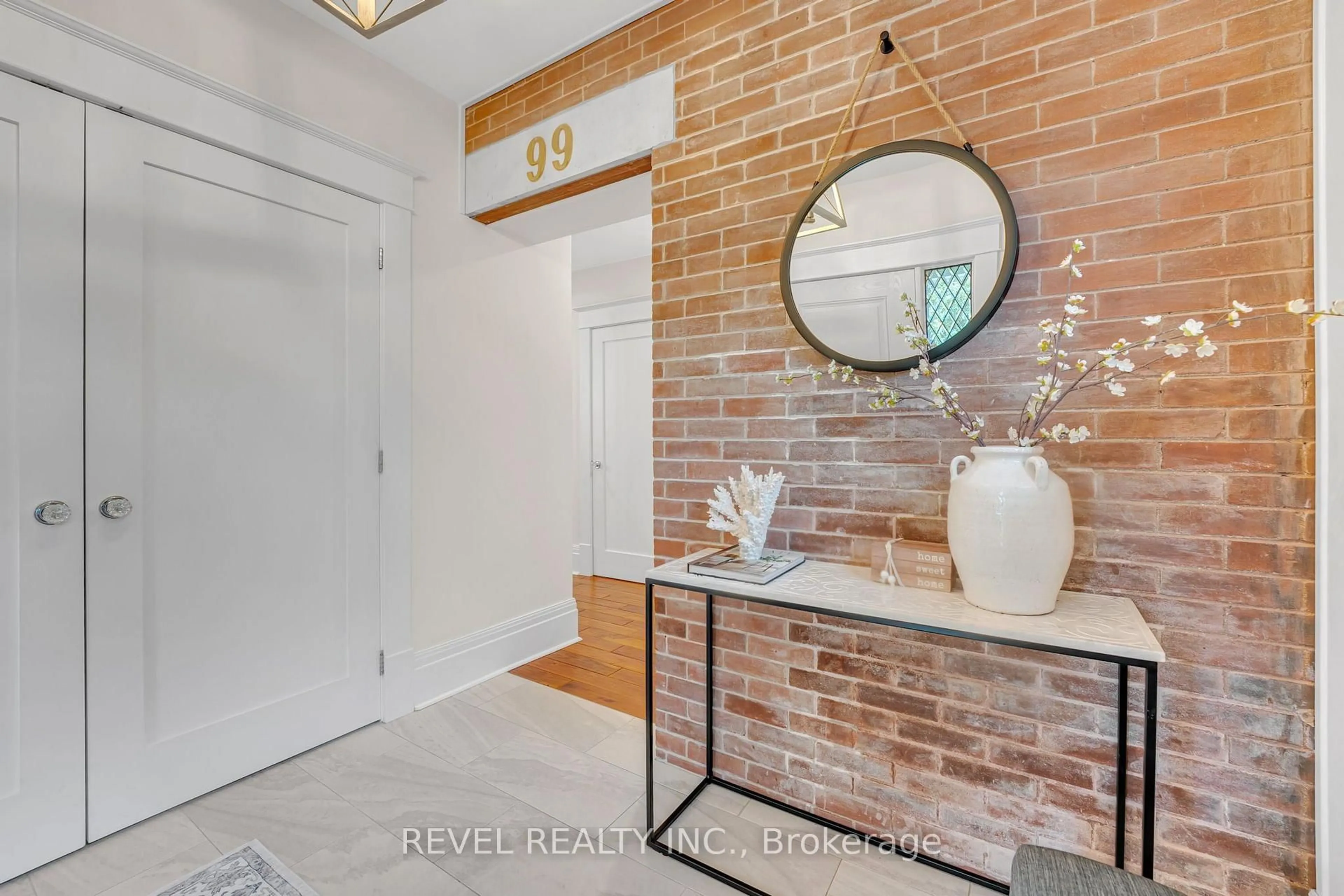 Indoor entryway for 99 Colston Ave, Whitby Ontario L1M 1C1
